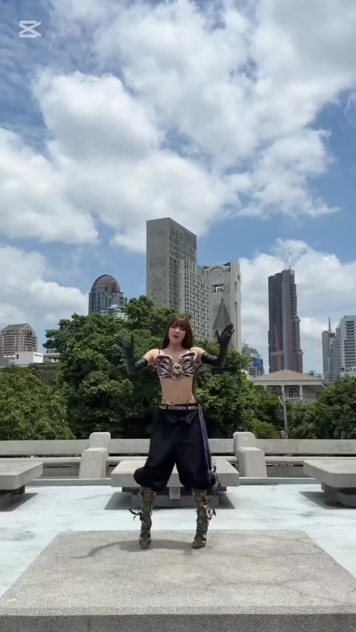 @Overwhelming femininity