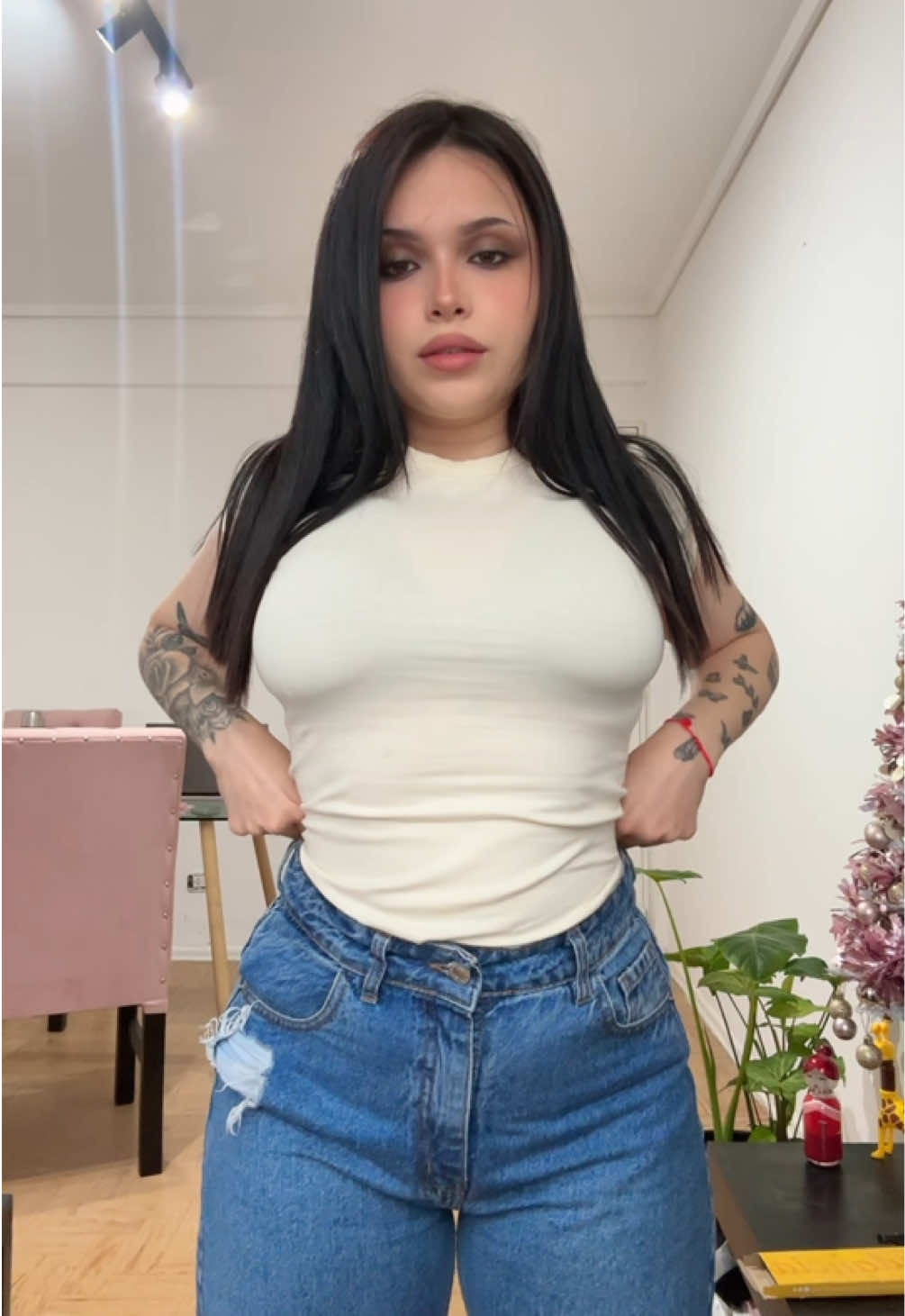 @EMI 🖤