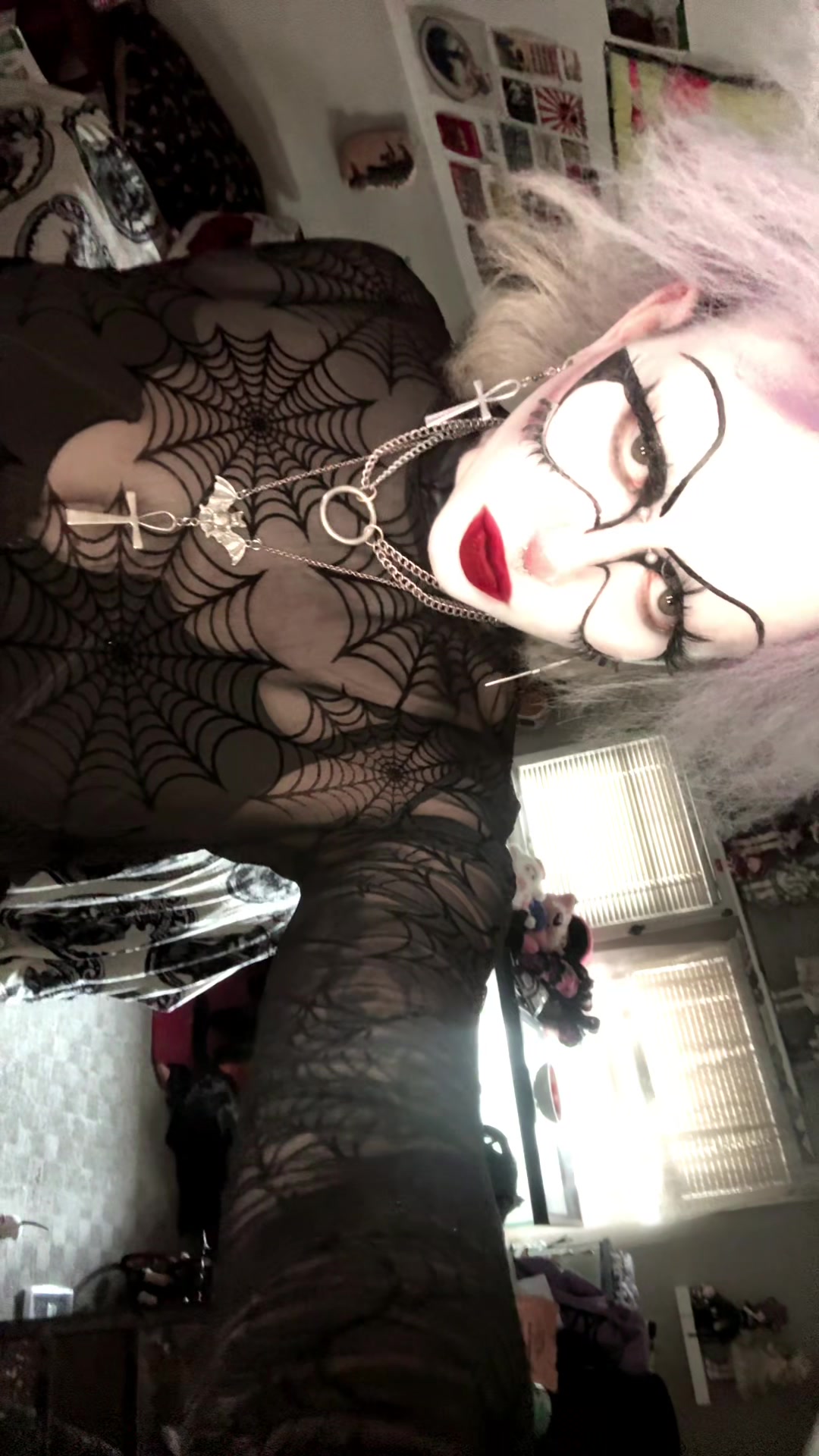 @dollygoth666
