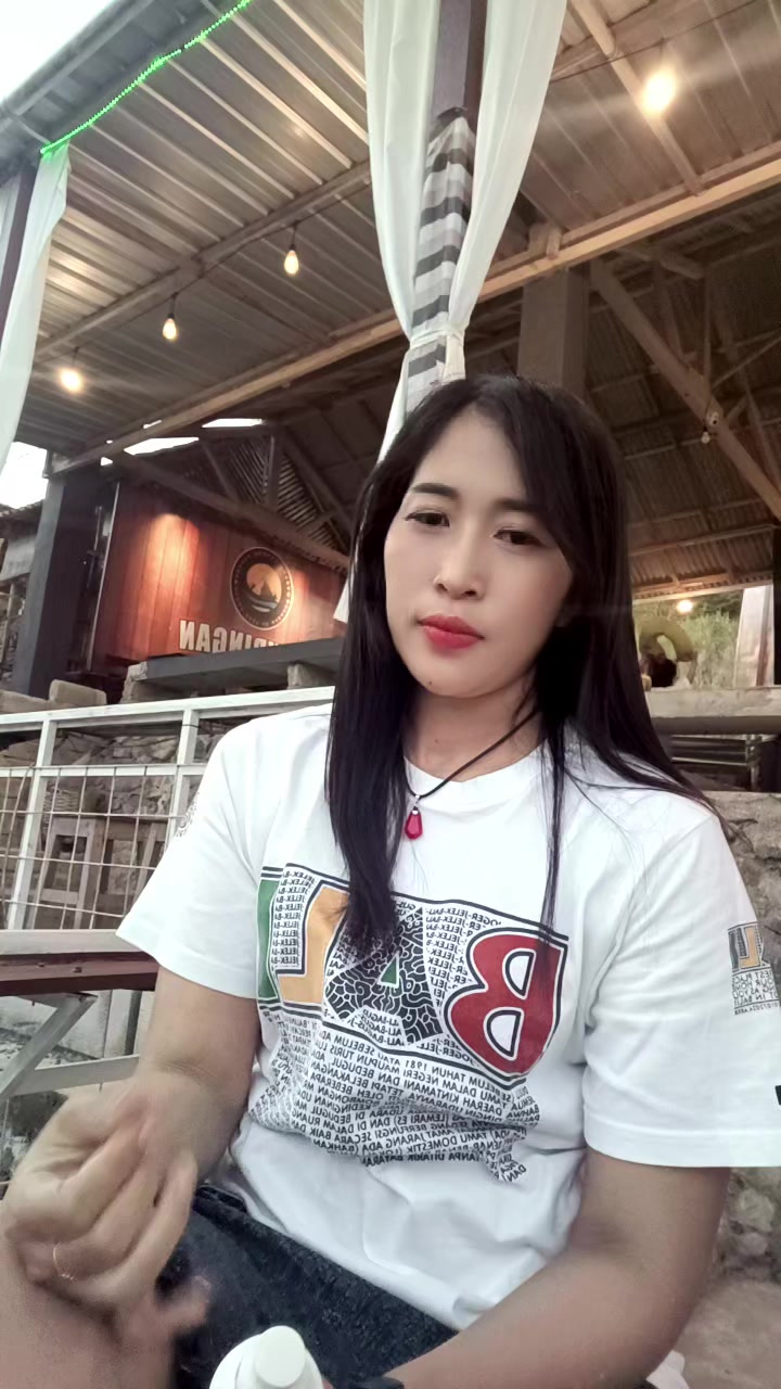 @Dhinda Moe