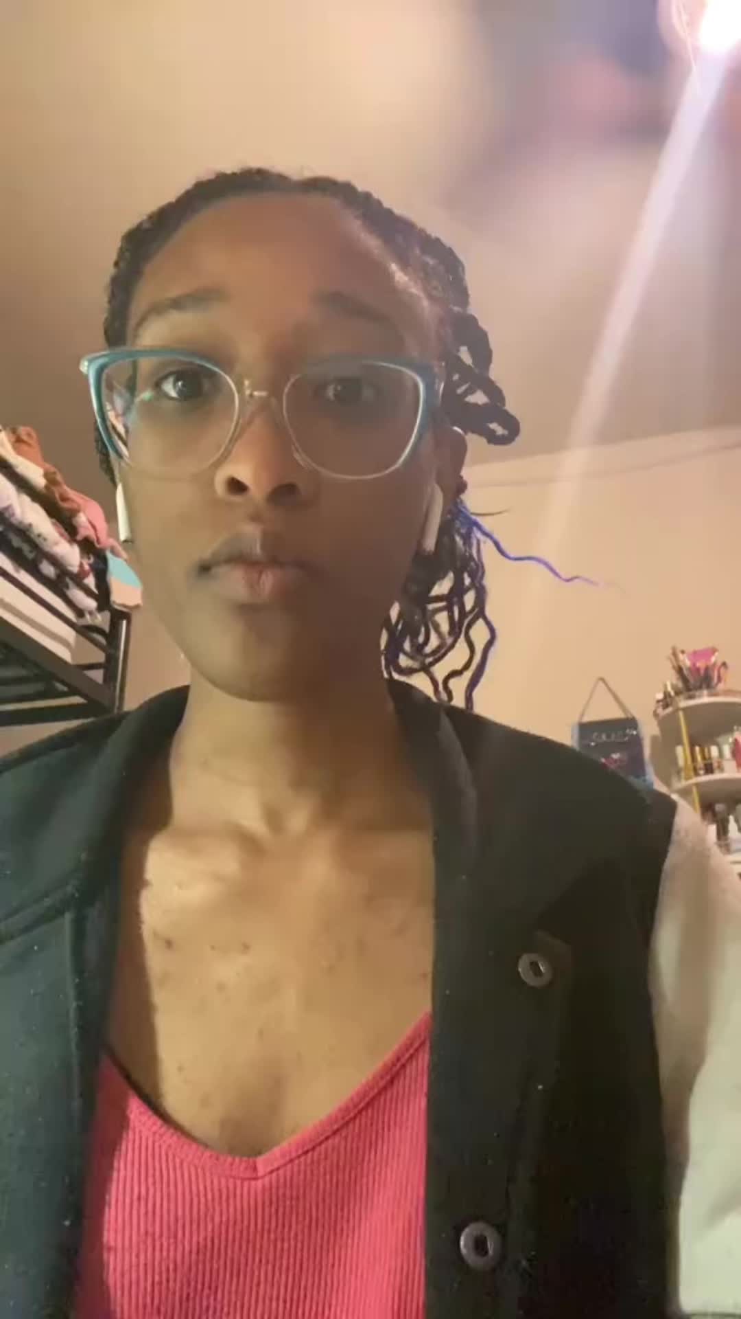 @Shayla