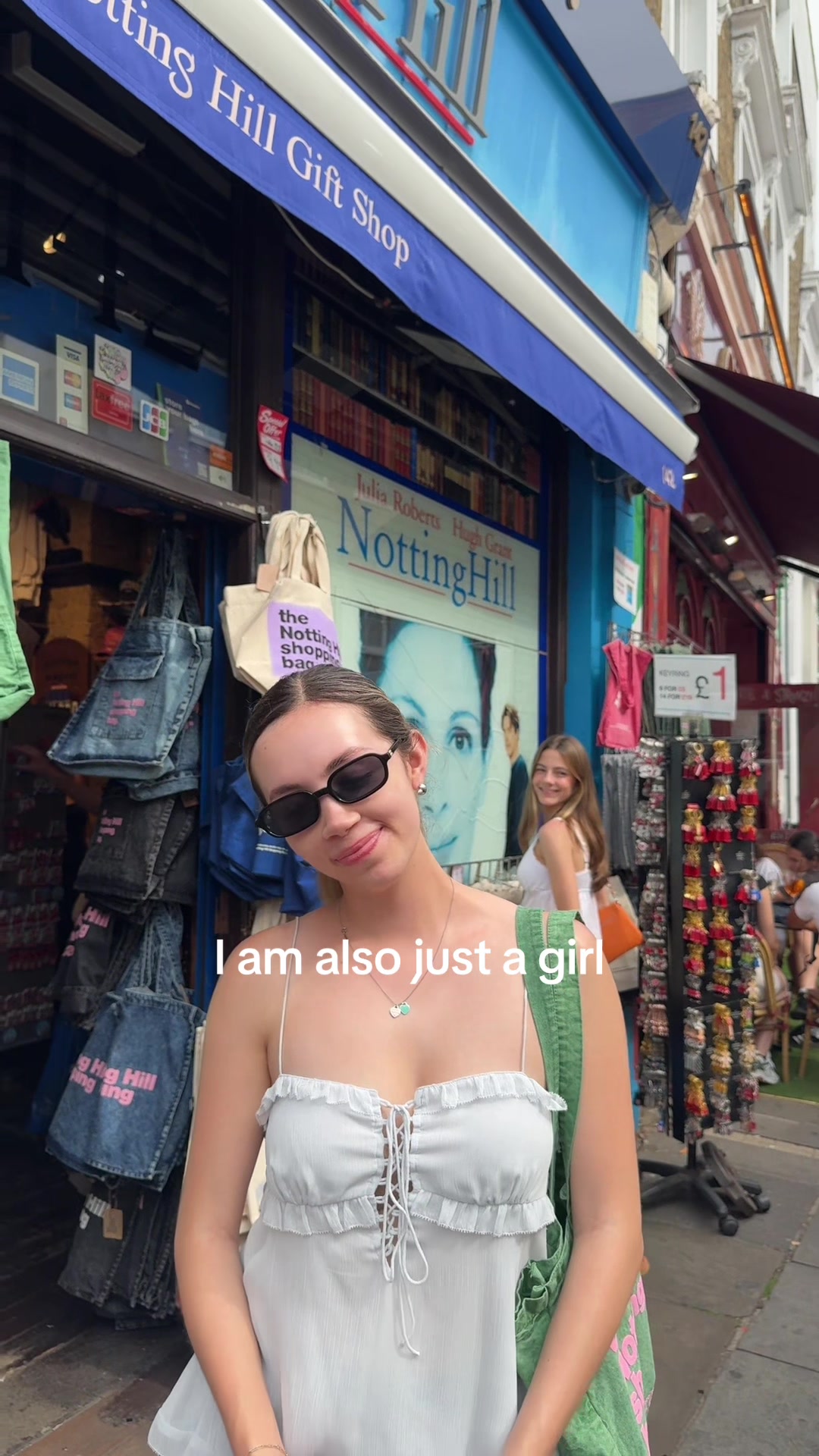 @Mónica