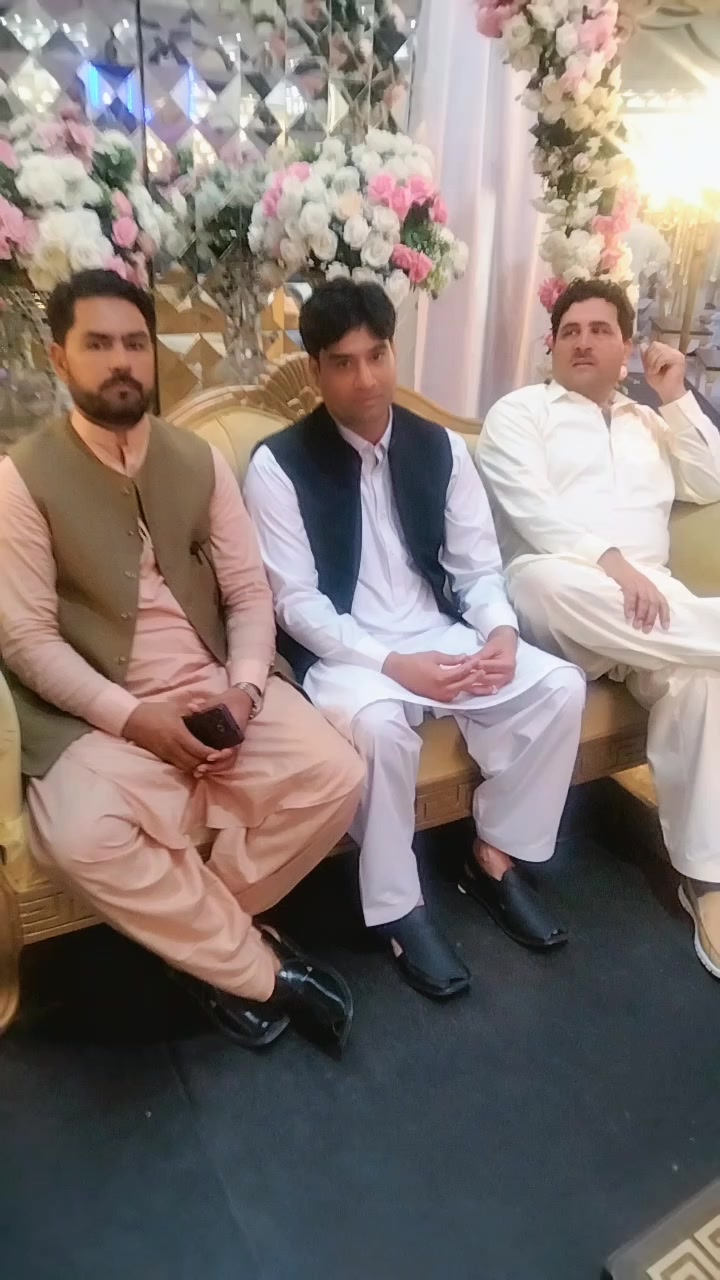 @shawalkhan