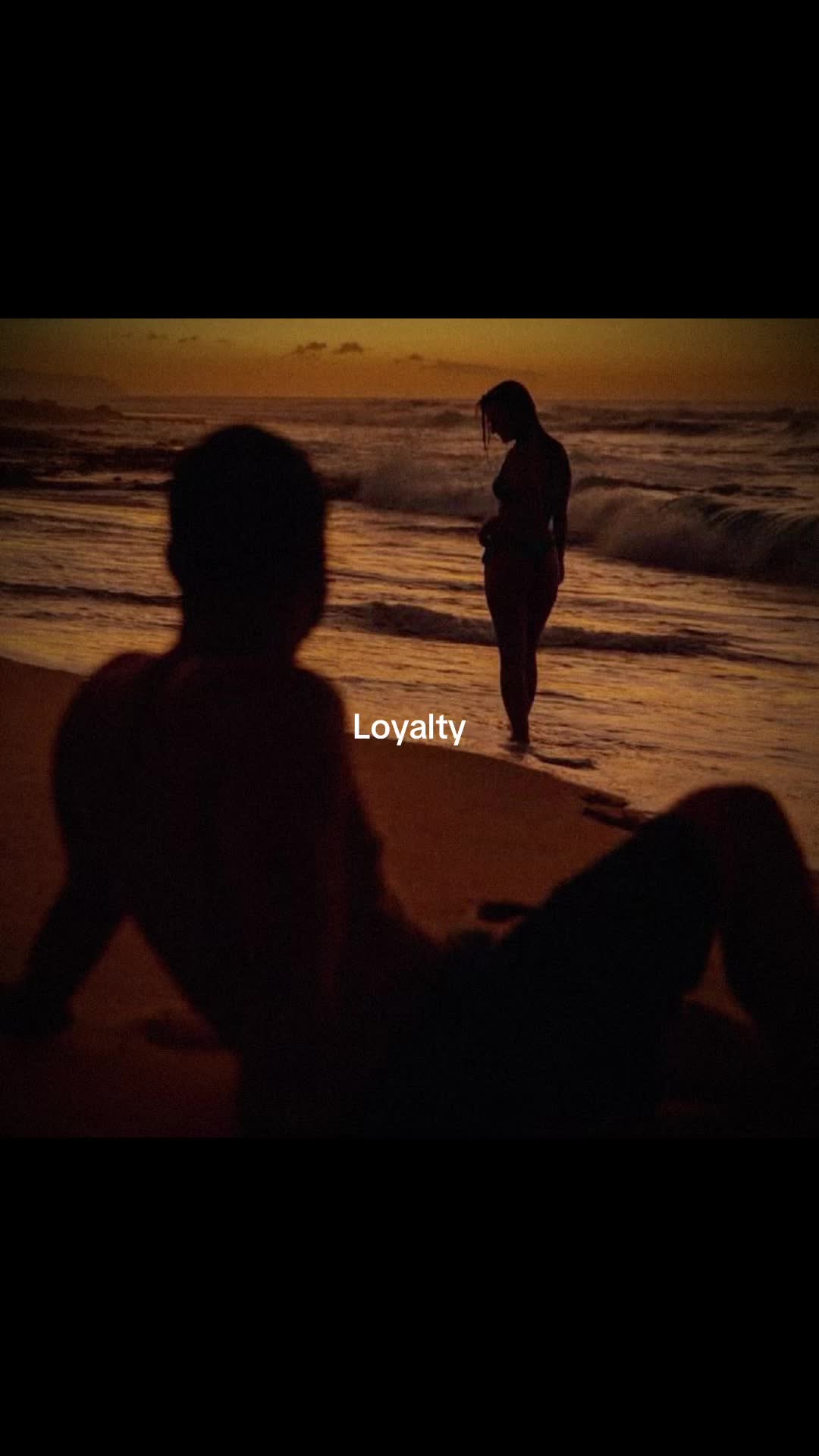 @𝒱