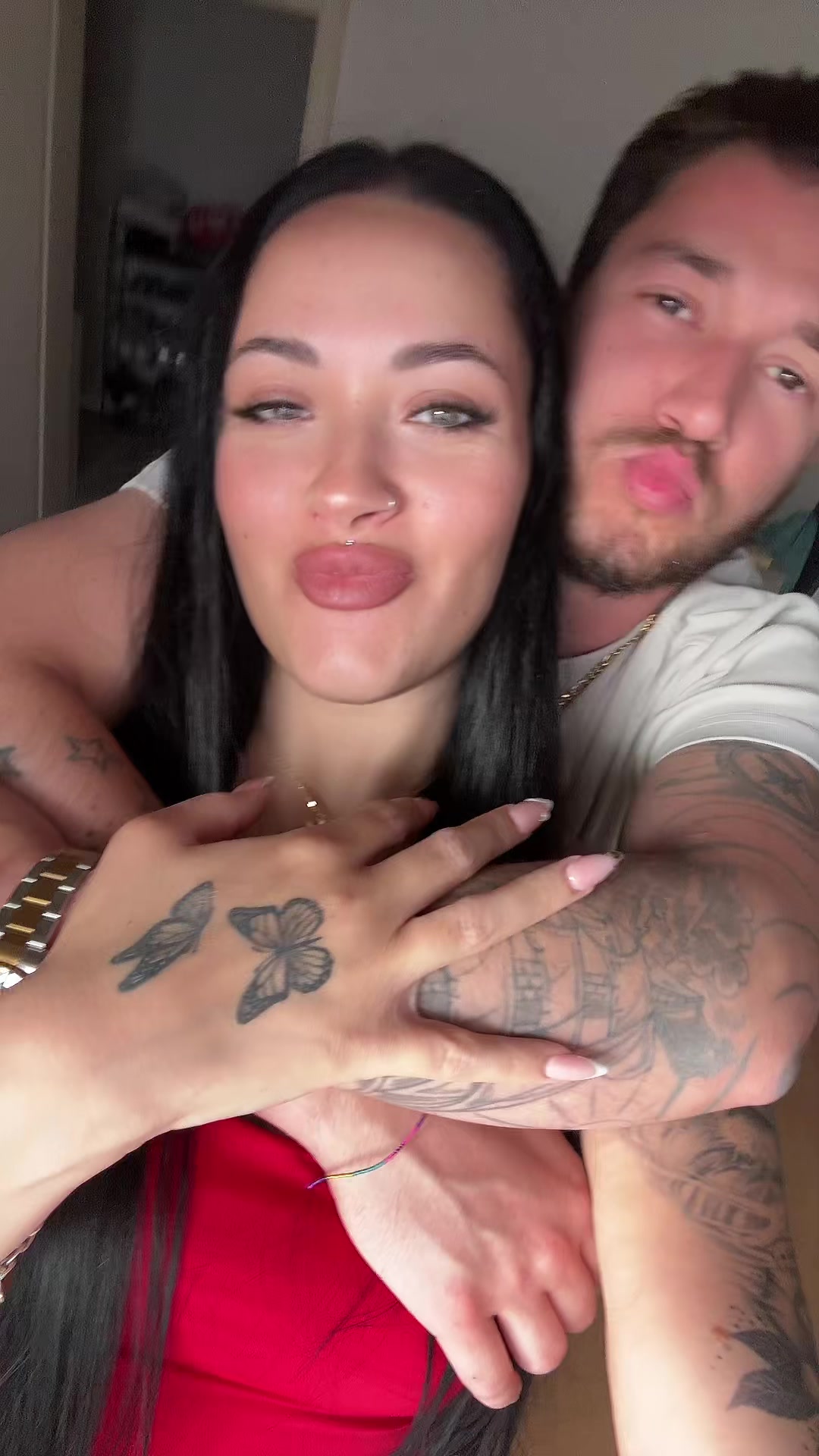 @ᴍᴇʟɪꜱꜱᴀ&ᴇɴʀɪᴄᴏ 👩🏻&zwj;❤️&zwj;💋&zwj;👨🏽
