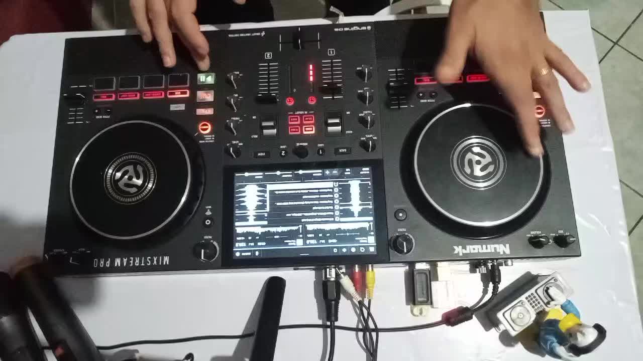 @Tony Kairom DJ