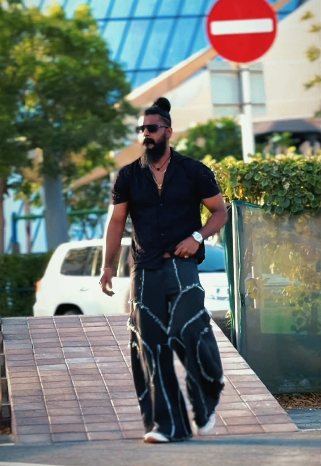 @Manukammukkil