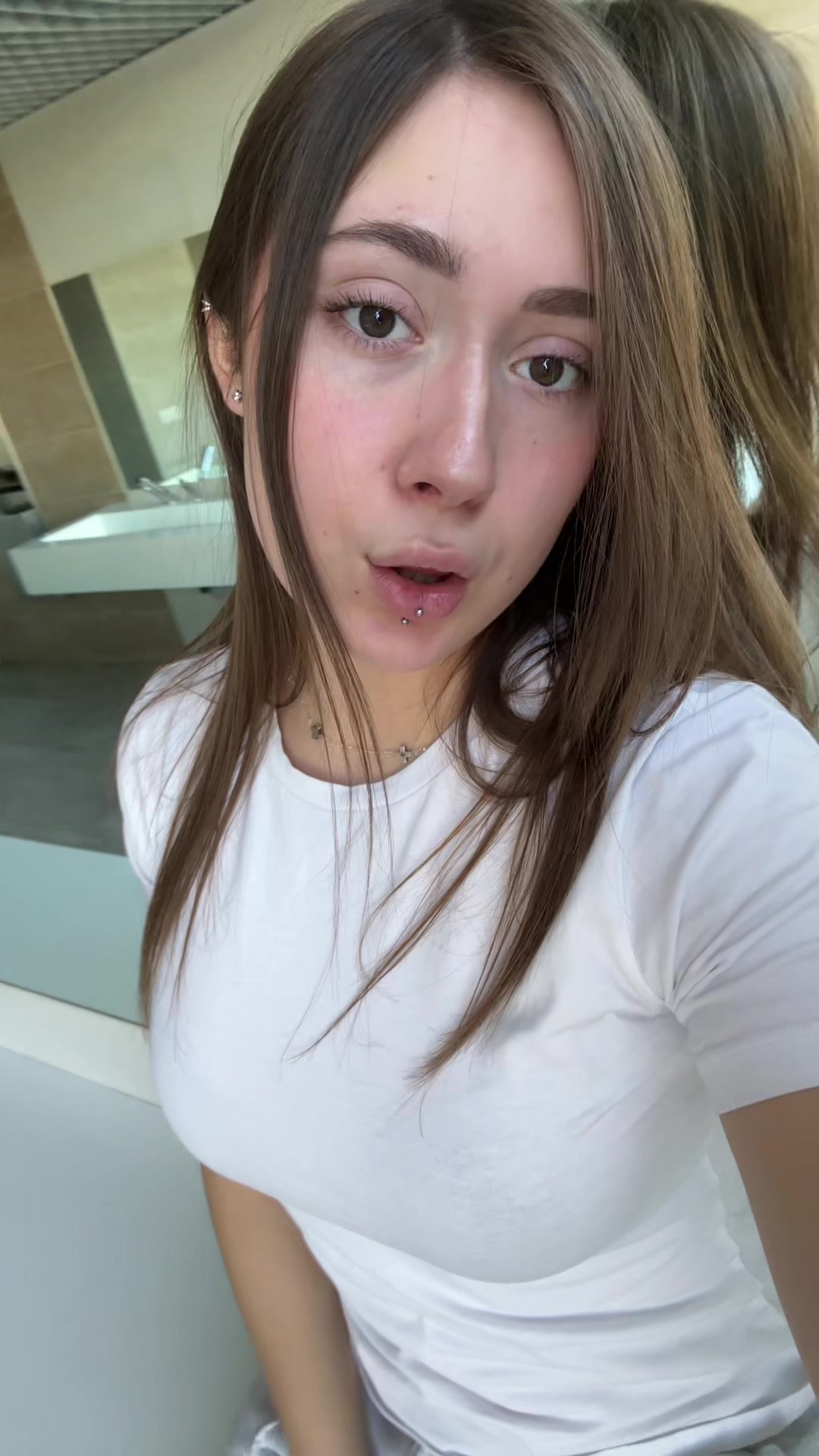 @мила