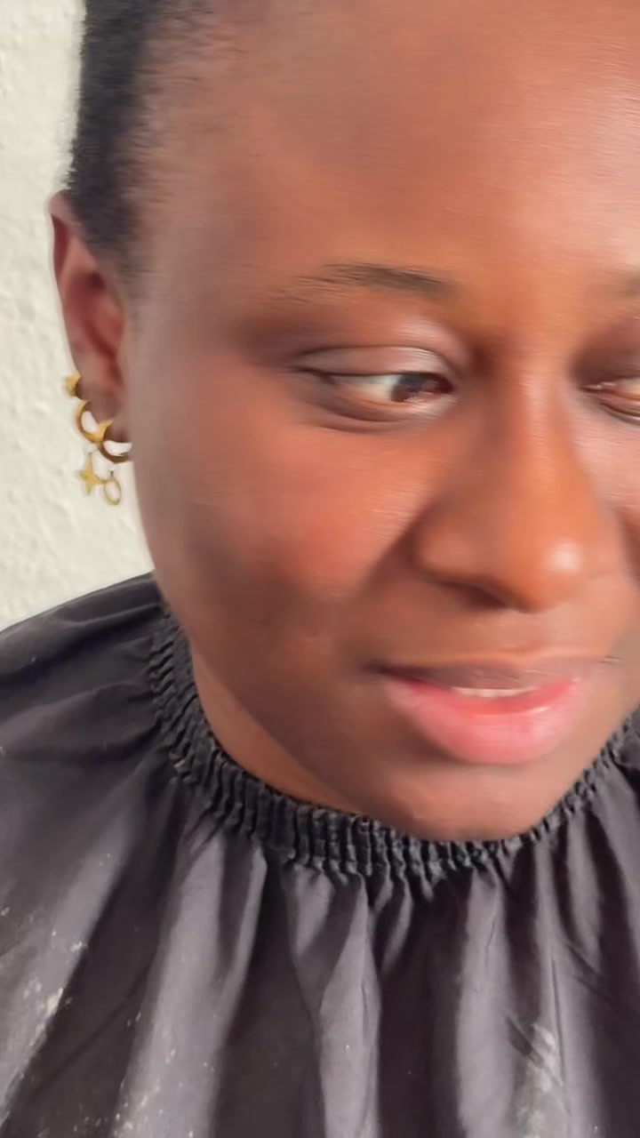 @Ririmakeover & hairstylist