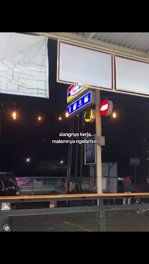 @🫳🏾