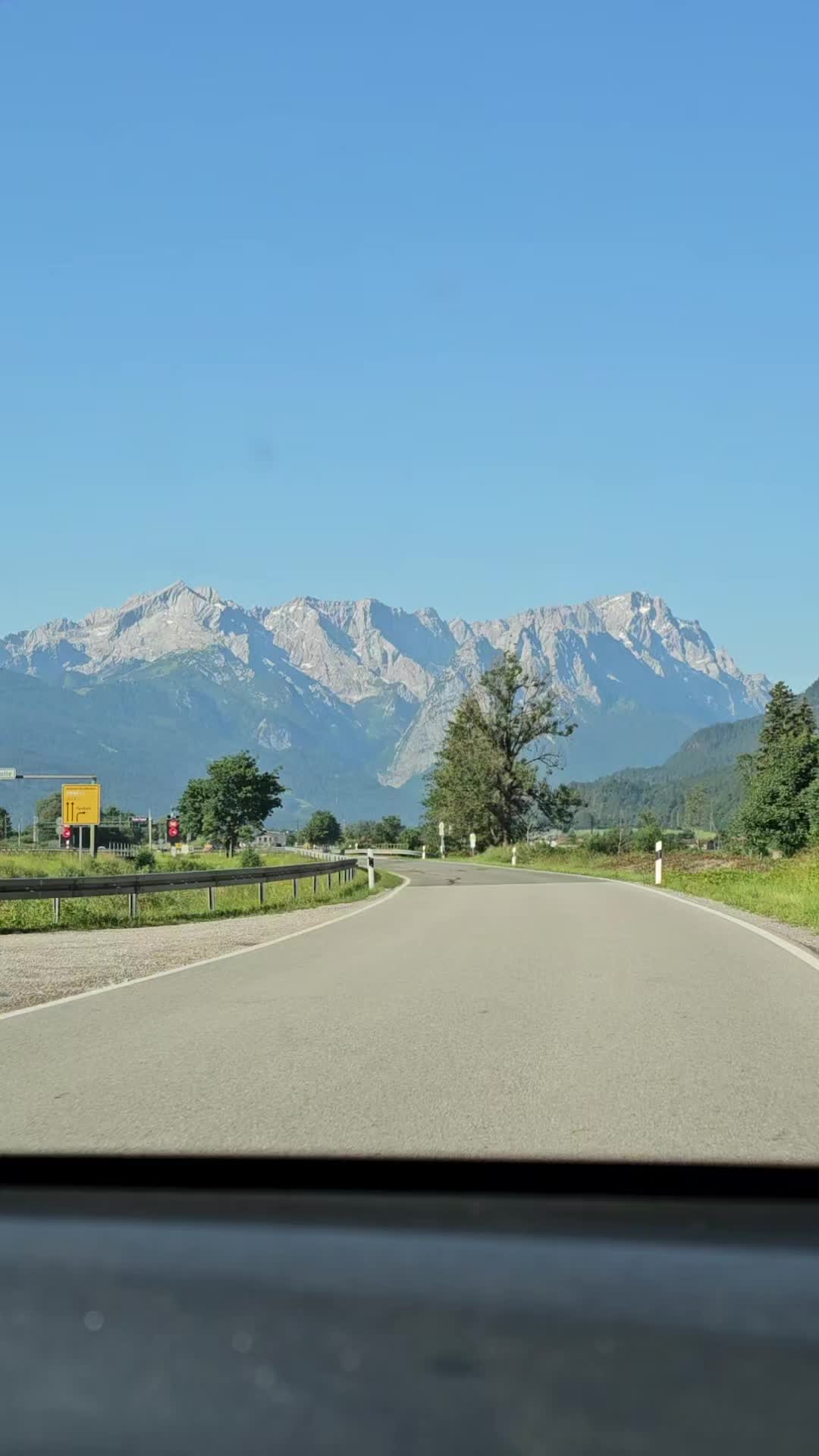 @K E R S T I N 🥾🌤⛰️🍀💯😘💃