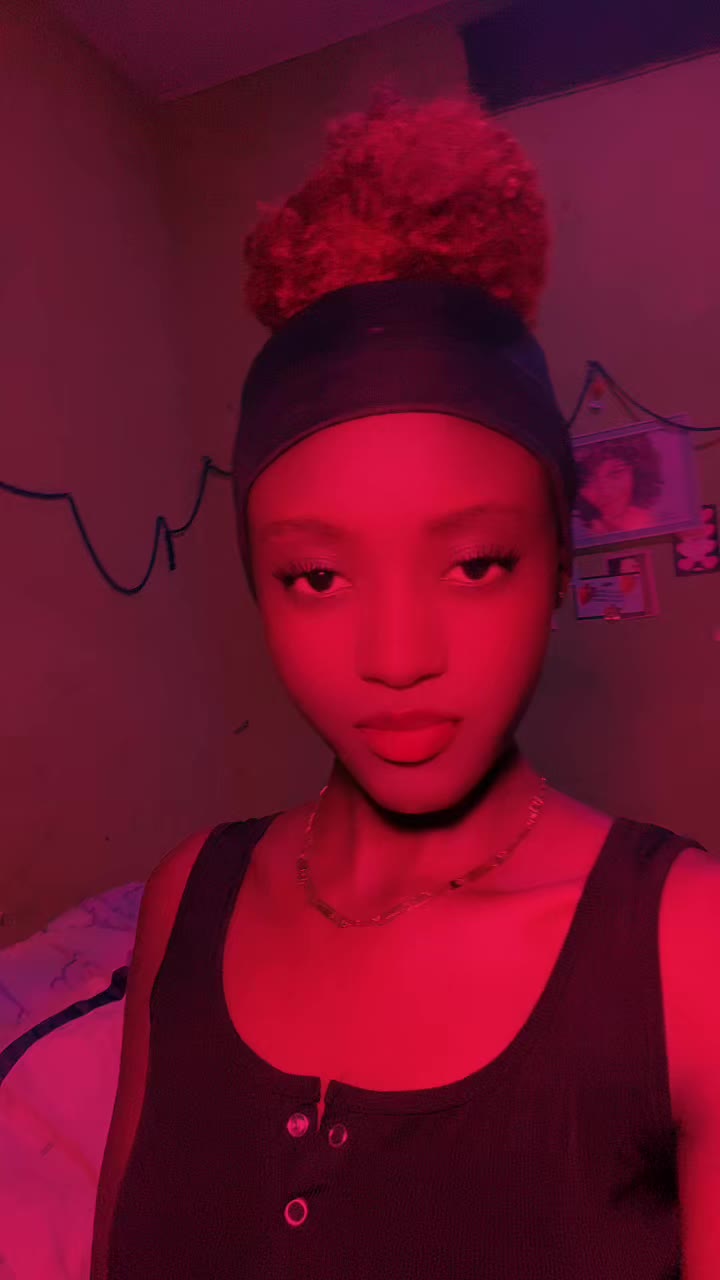 @𐒄Ɩ𐒄Ɩ🎀🧸