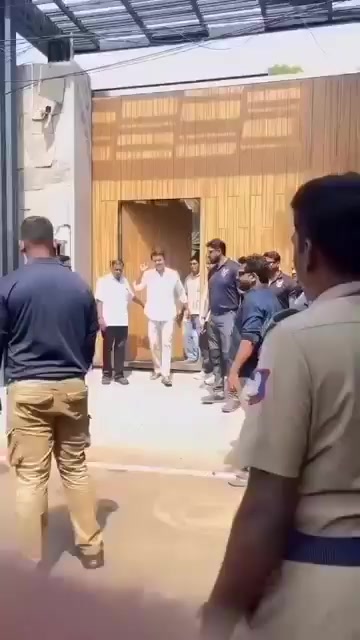 @చందపర్రు 🇱🇸 చిన్నోడు