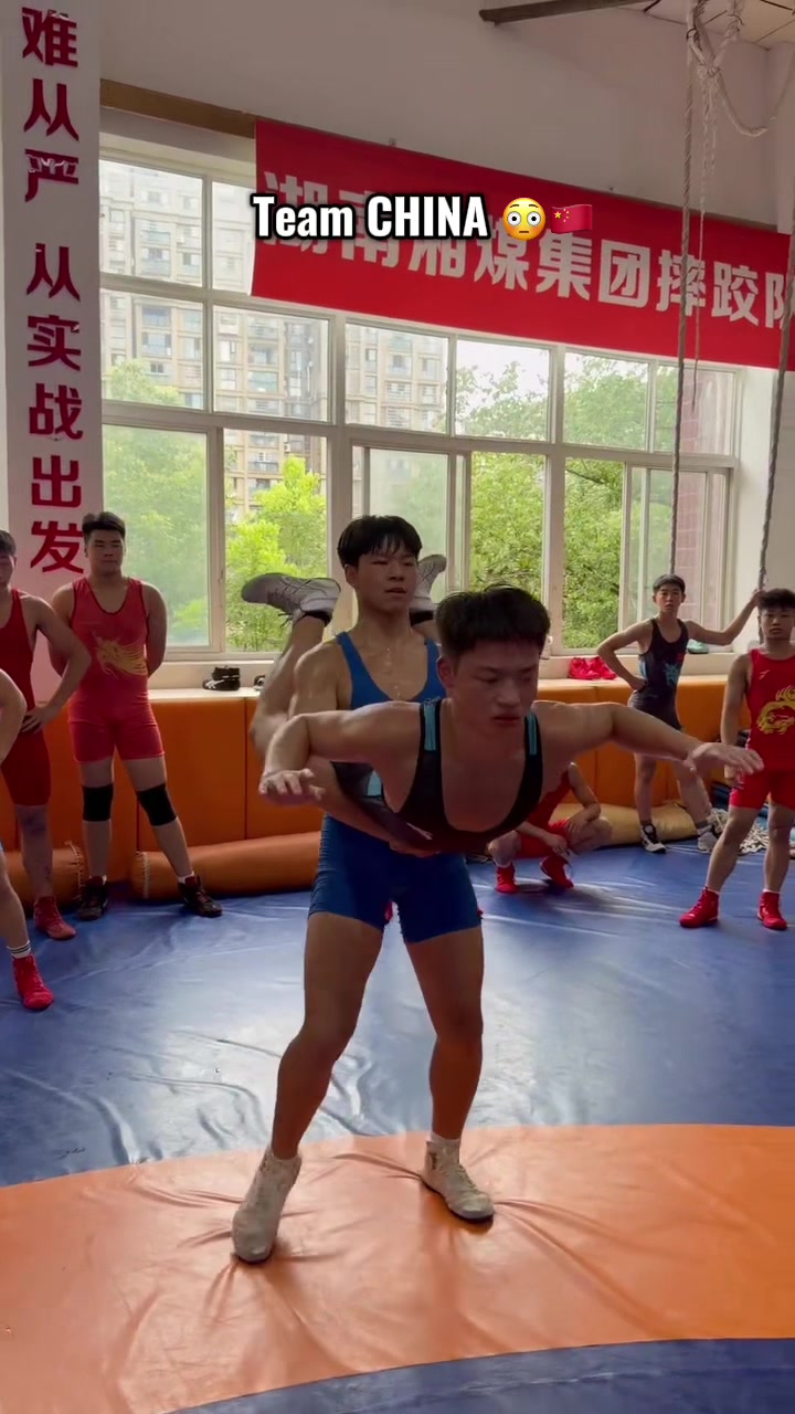 @UWW.ASIA