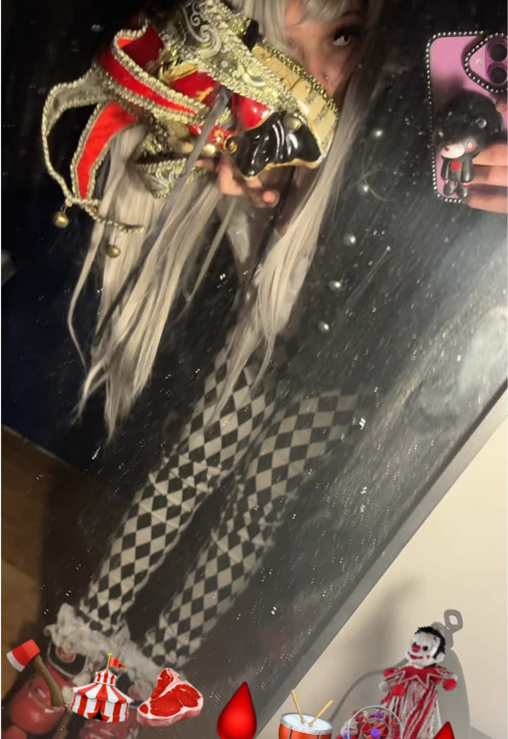 @⃟