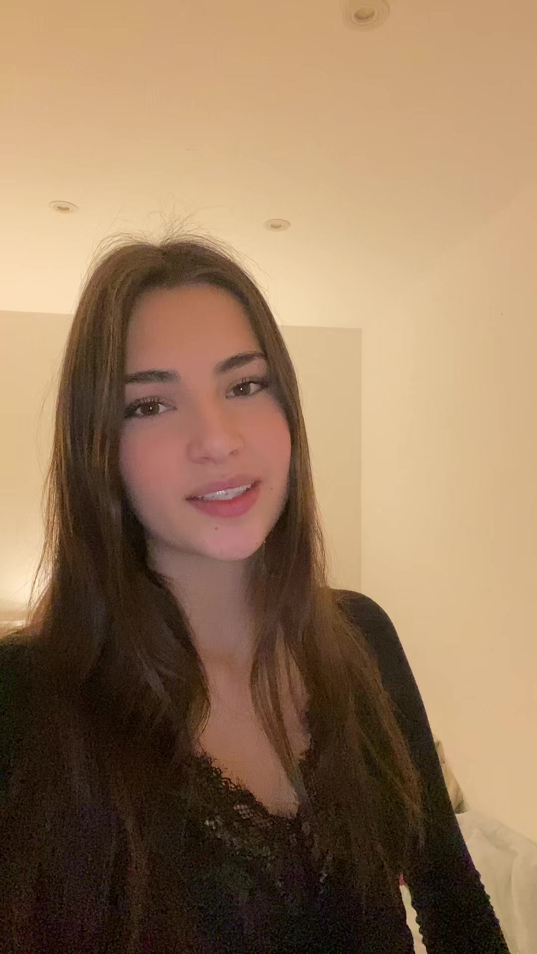 @𝐞𝐥𝐨𝐨