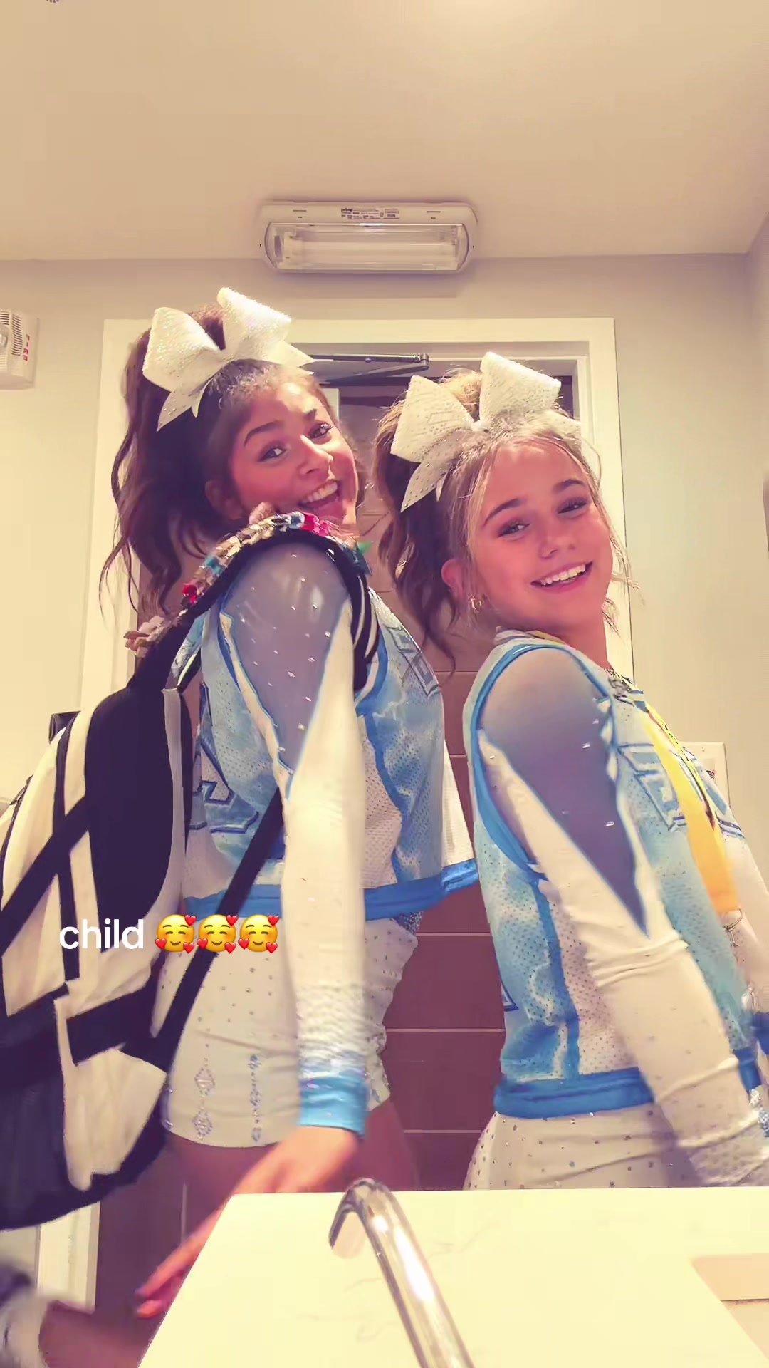 @evannicle_