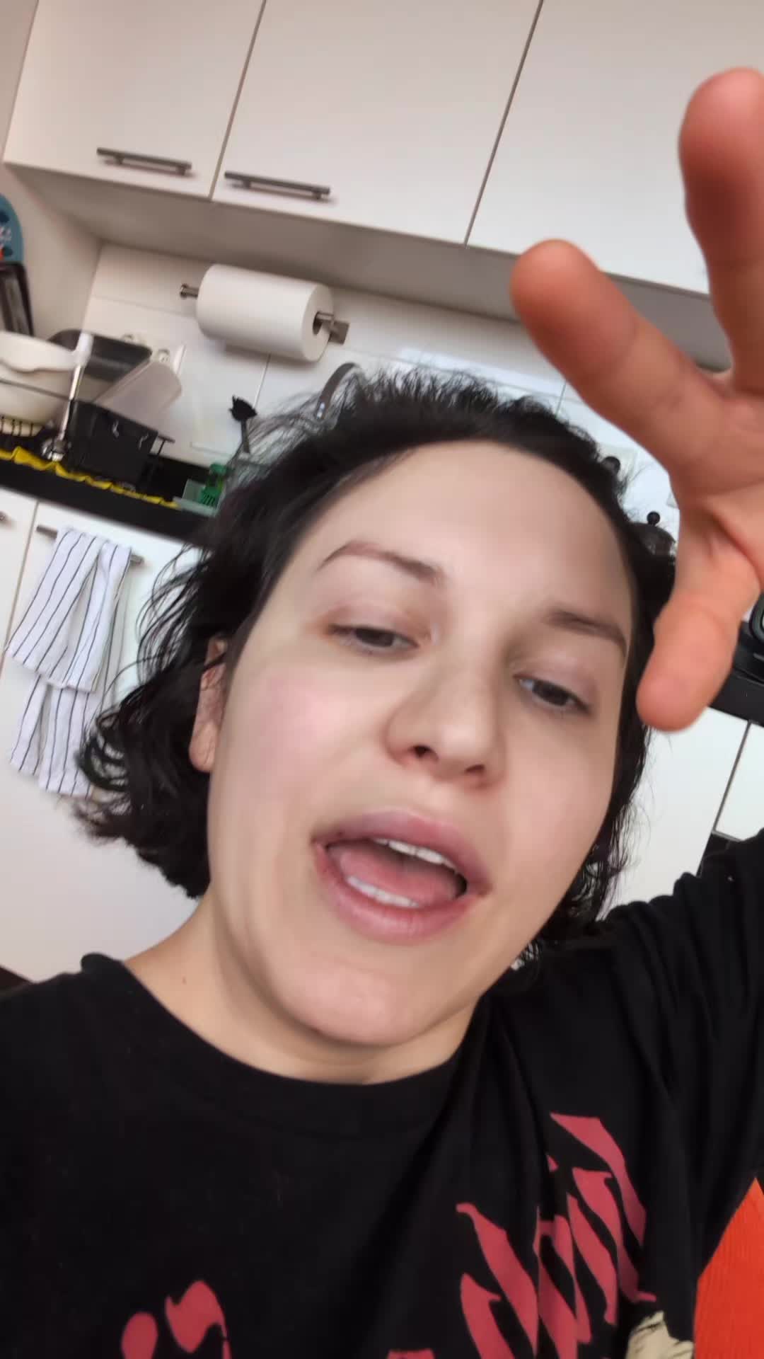 @T