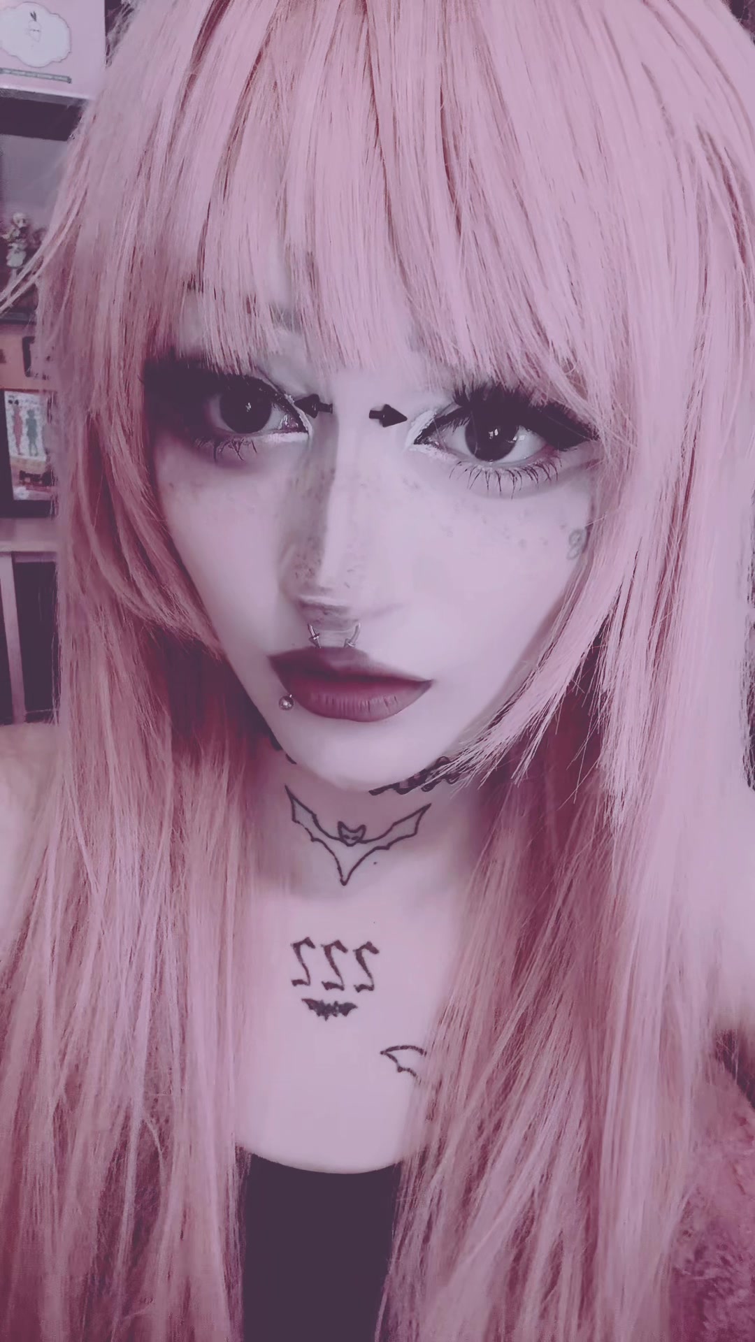 @☺︎