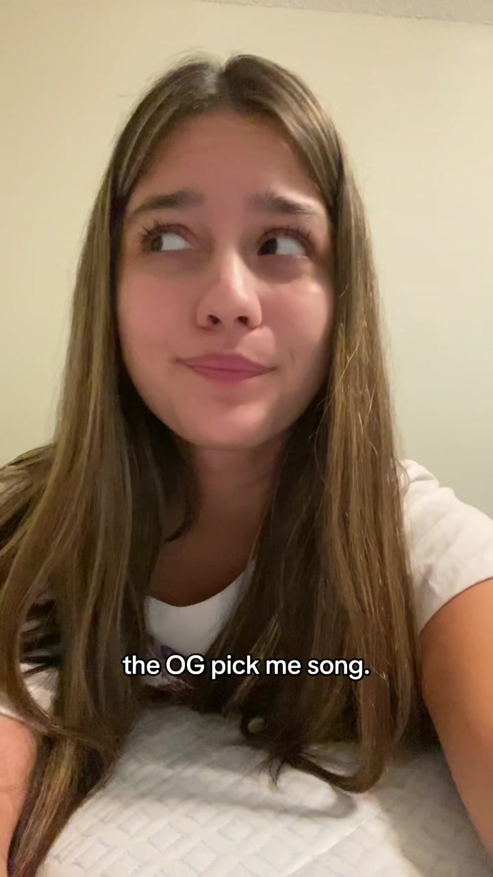 @elliediditagain