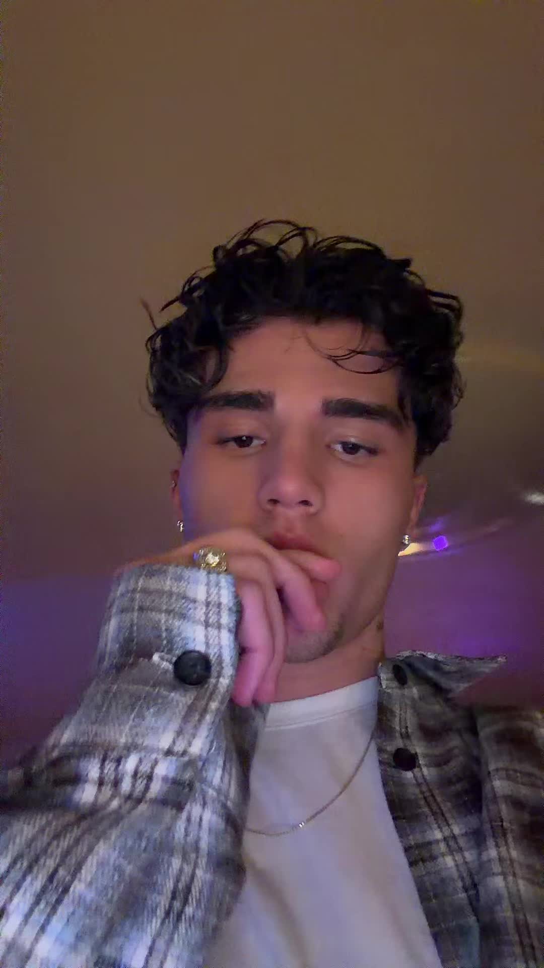 @&AElig;