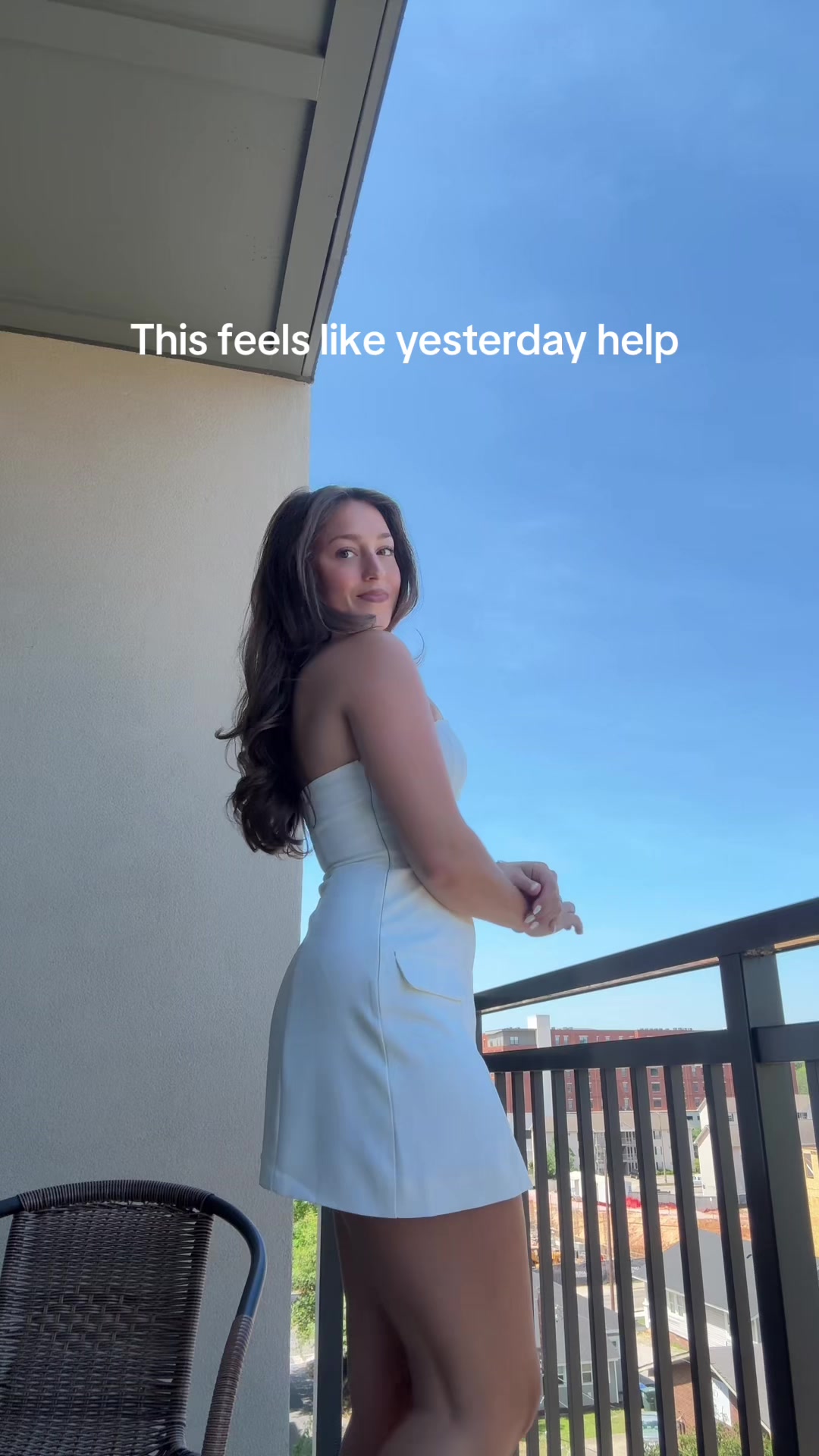 @bella