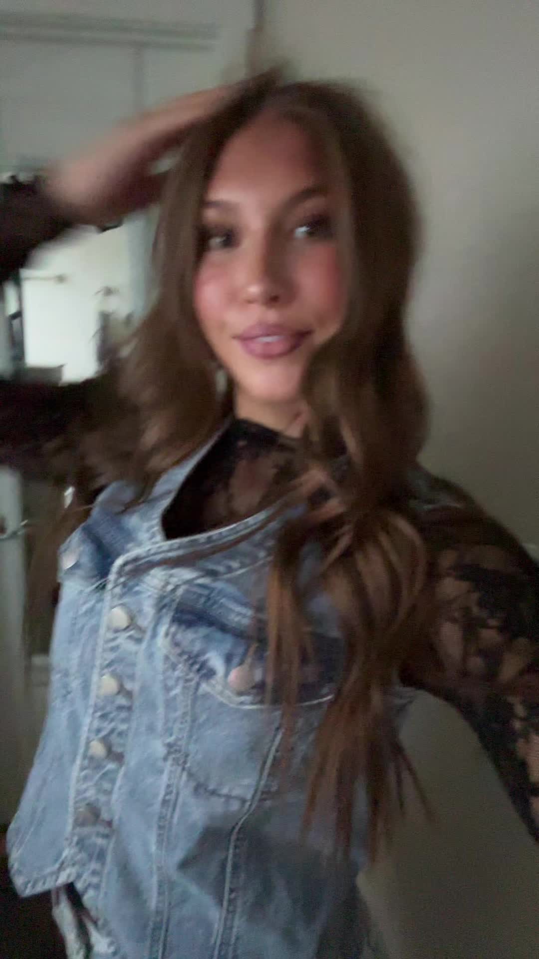 @itskhlo