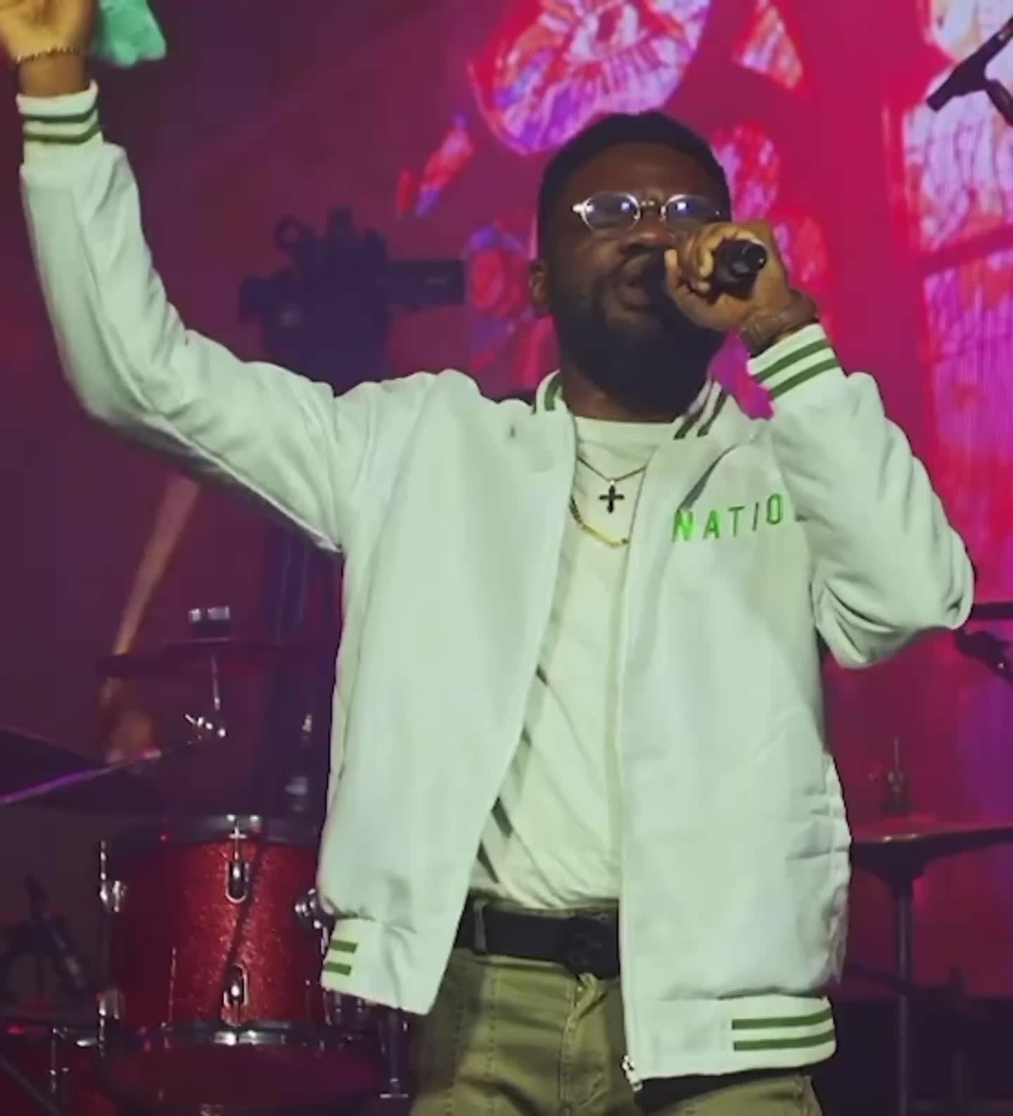 @Emmanuel Amos officiel🇬🇦🇬🇦