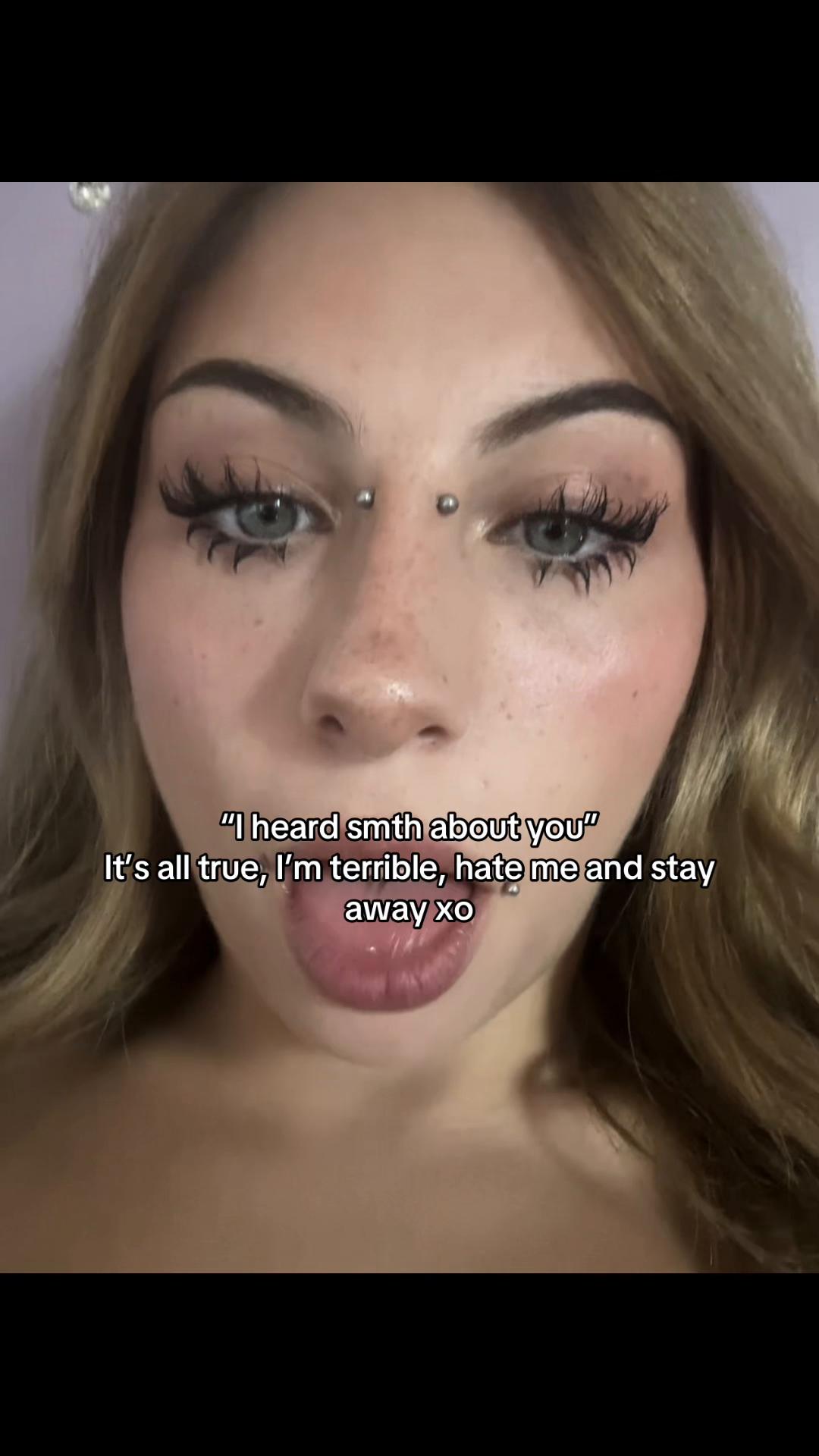@Luna