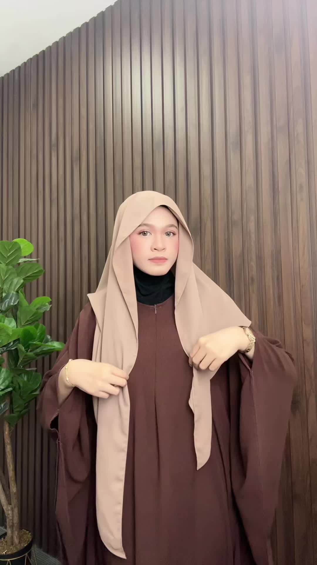 @Dilynahijab