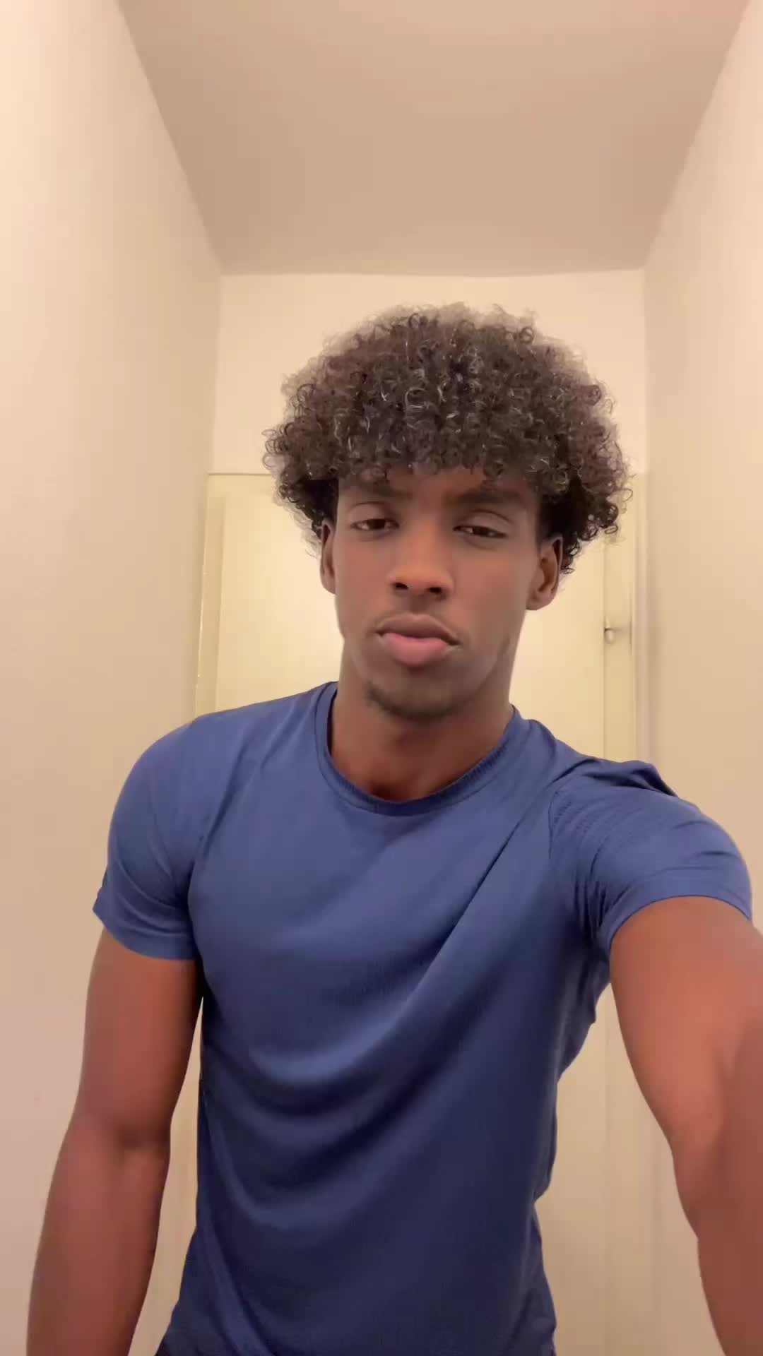 @Abdullahi🖤