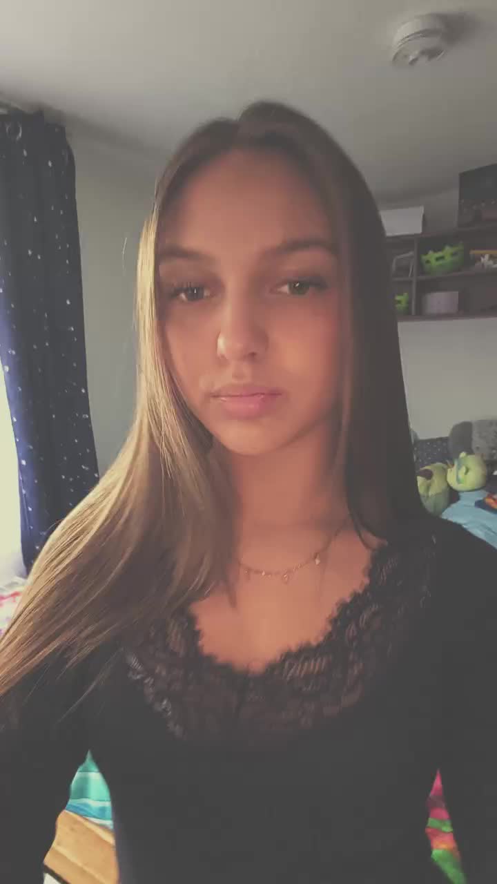 @𝐬𝐞𝐥𝐢𝐧𝐚