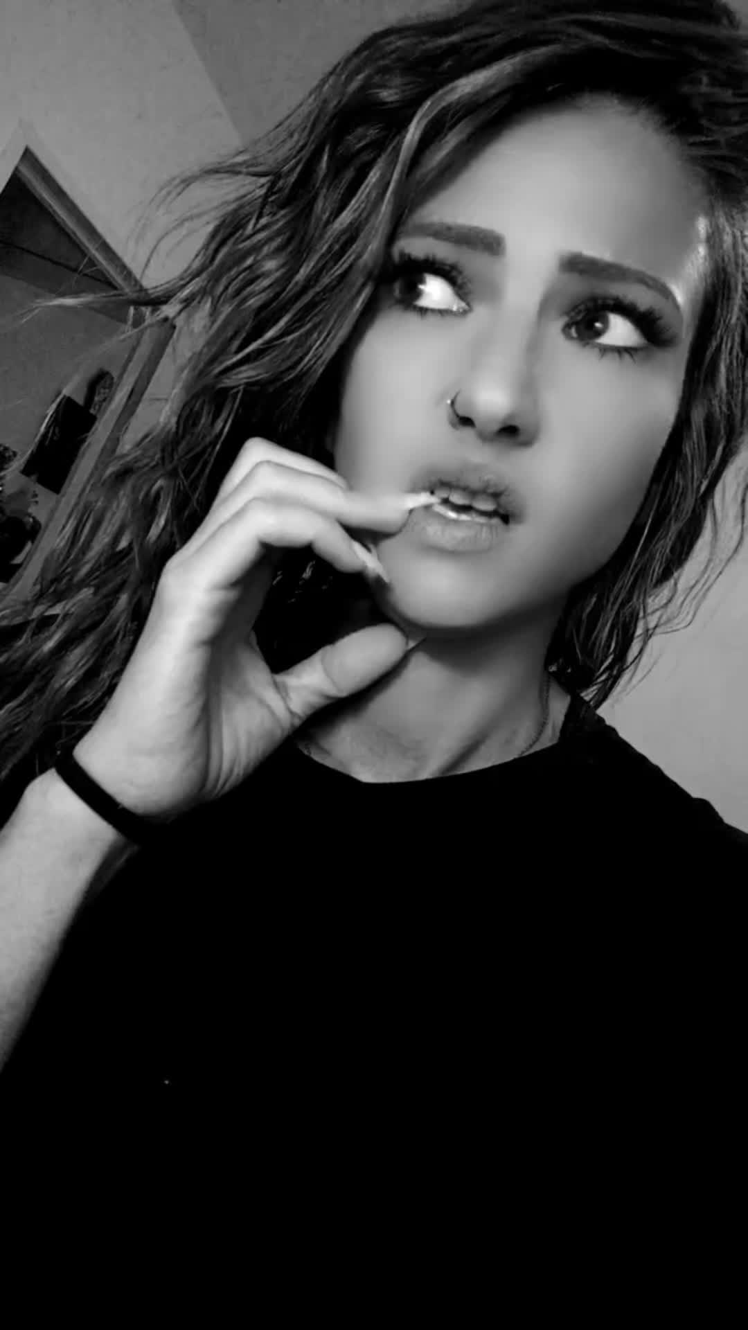 @🖤fannytoutsimplement😁😝🖤