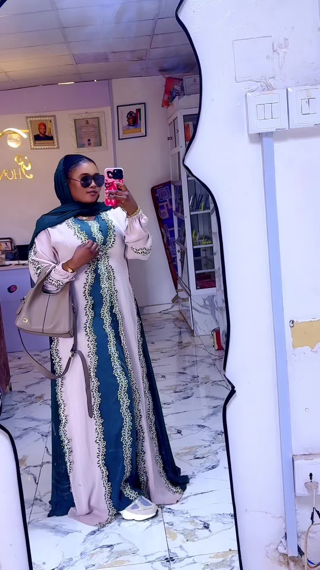 @Demmy’s unique abaya in SAKI😍