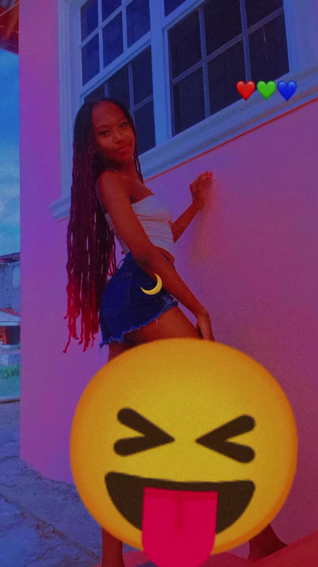 @user 🦋shana 🍒😘
