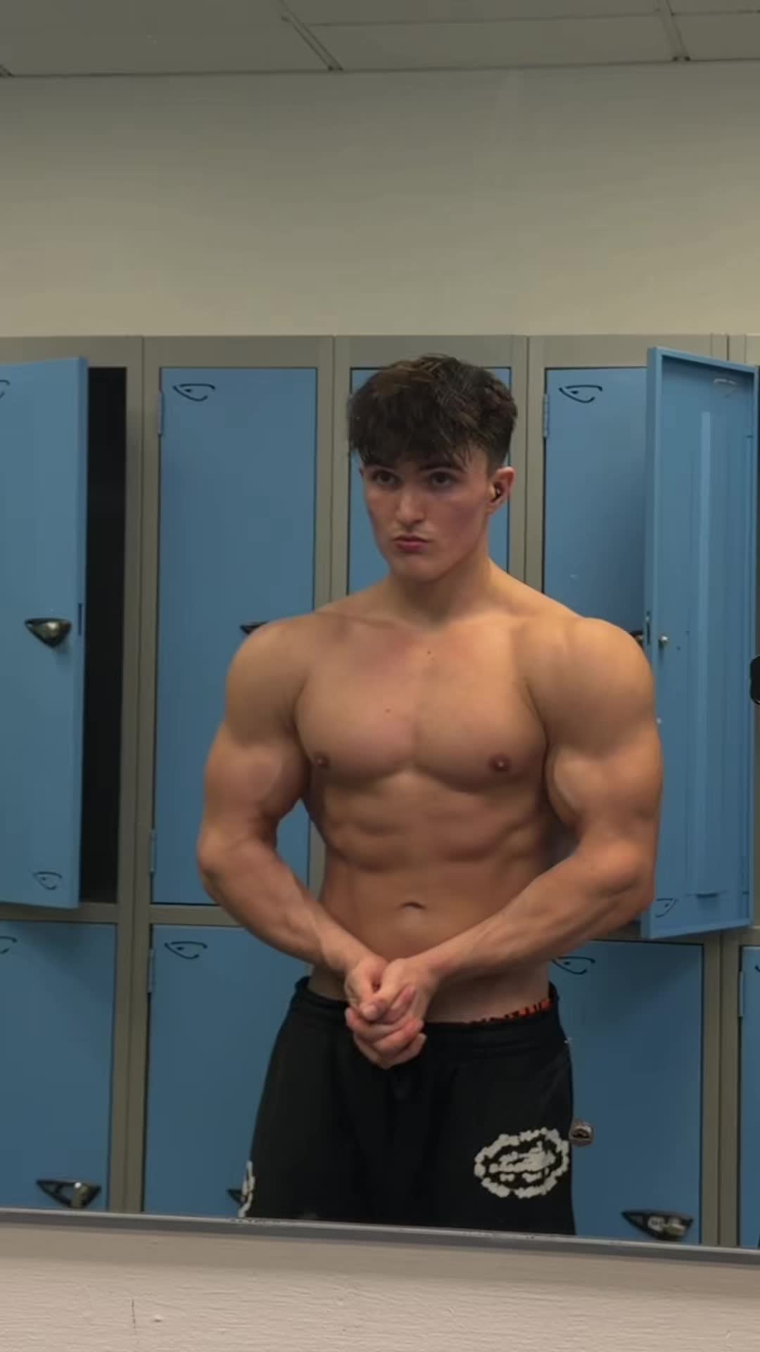 @Hendo