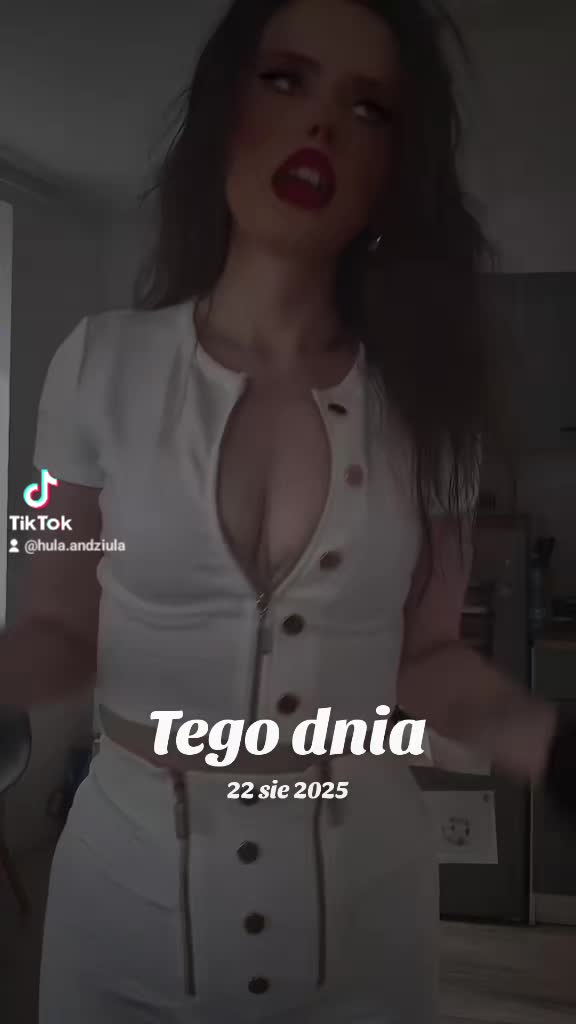 @Hula_Andziula 🦋