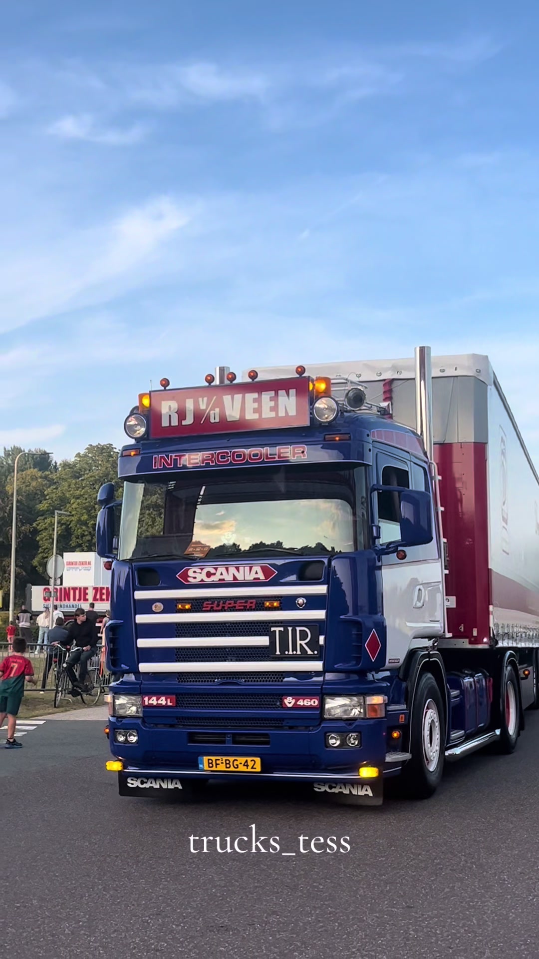 @trucks_tess
