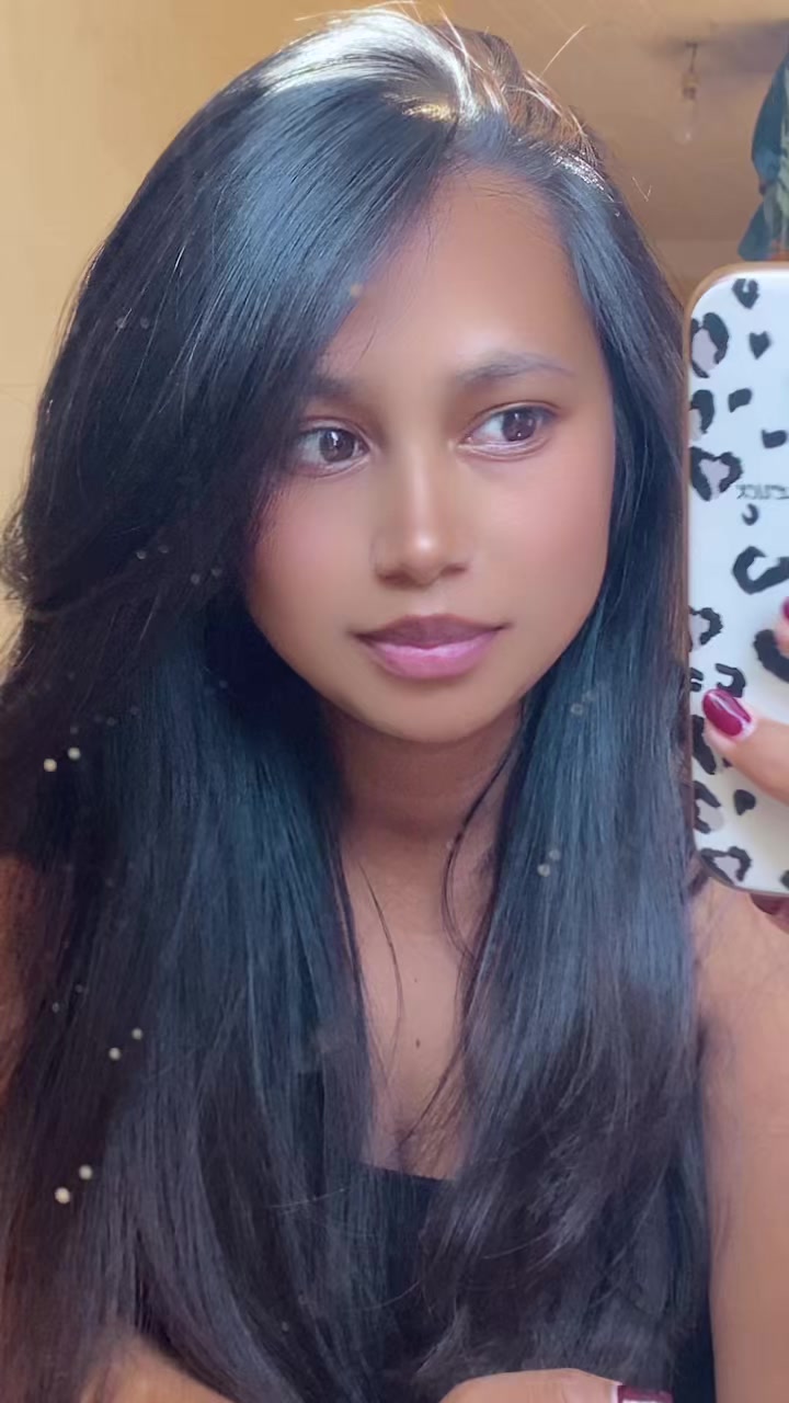 @𝒦ℴ𝓁ℴ𝒾𝓃𝒶 🍒