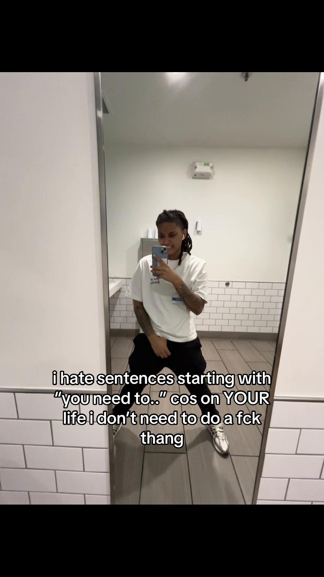 @kay🖤 .