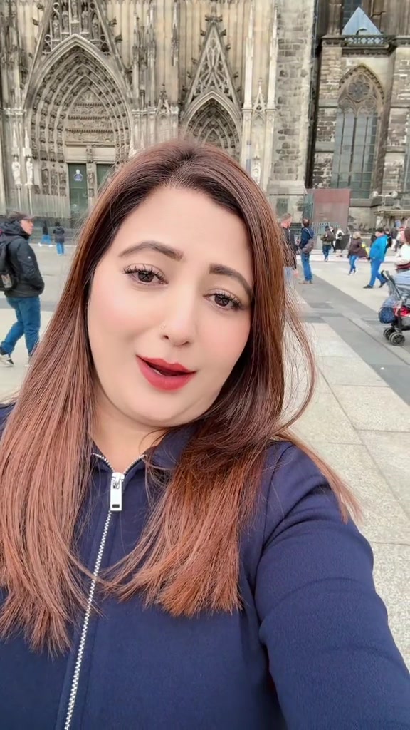 @Saniya 💫🇳🇵
