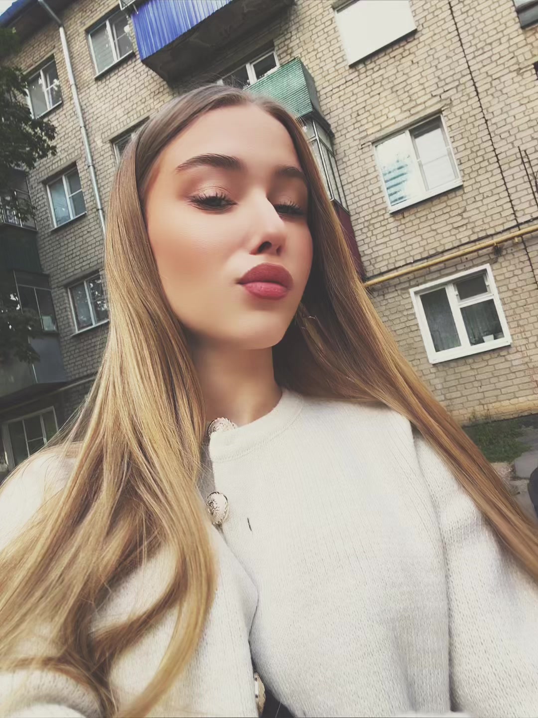 @vikusik)
