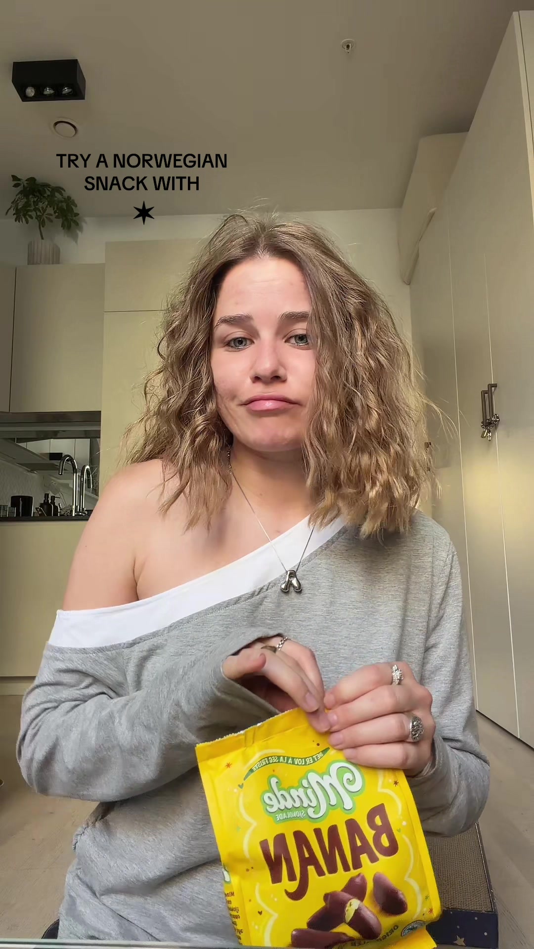 @ANNA8ELLE