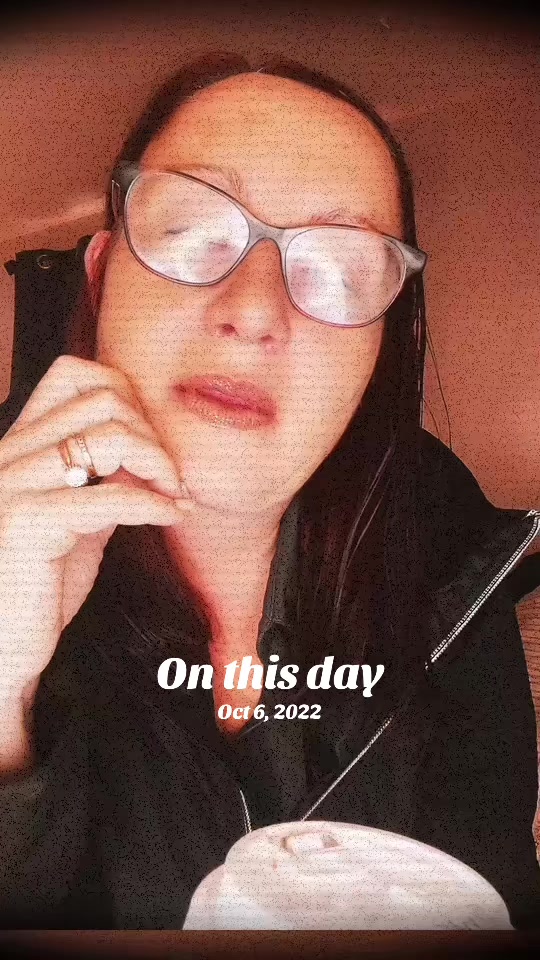 @🇨🇦 Canadian Mama Bear 🥰