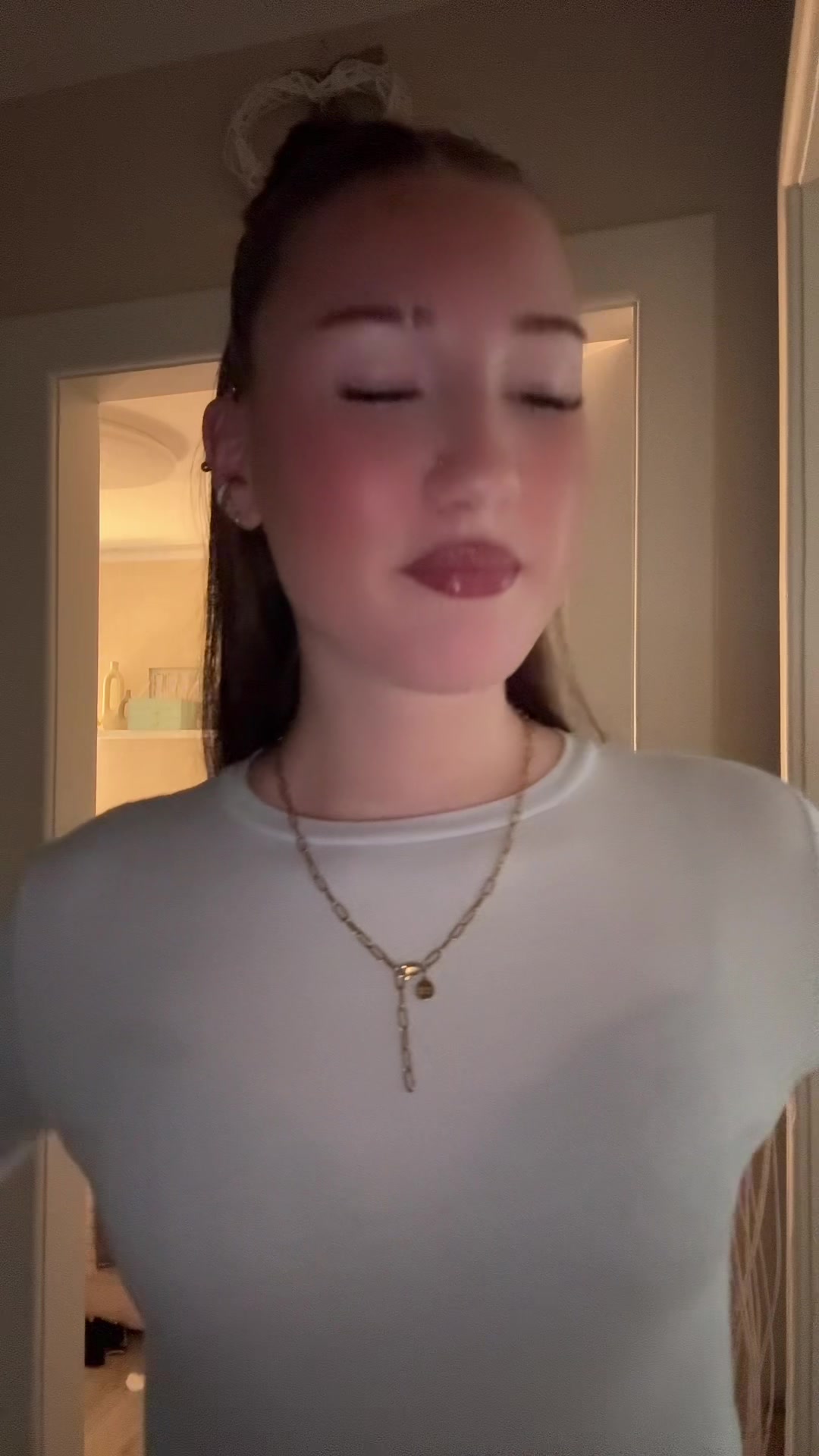 @ᴘʜɪʟɪɴᴇ⋆