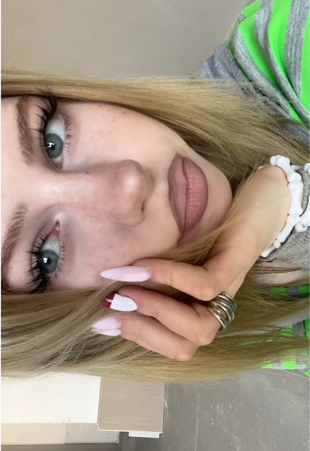 @j