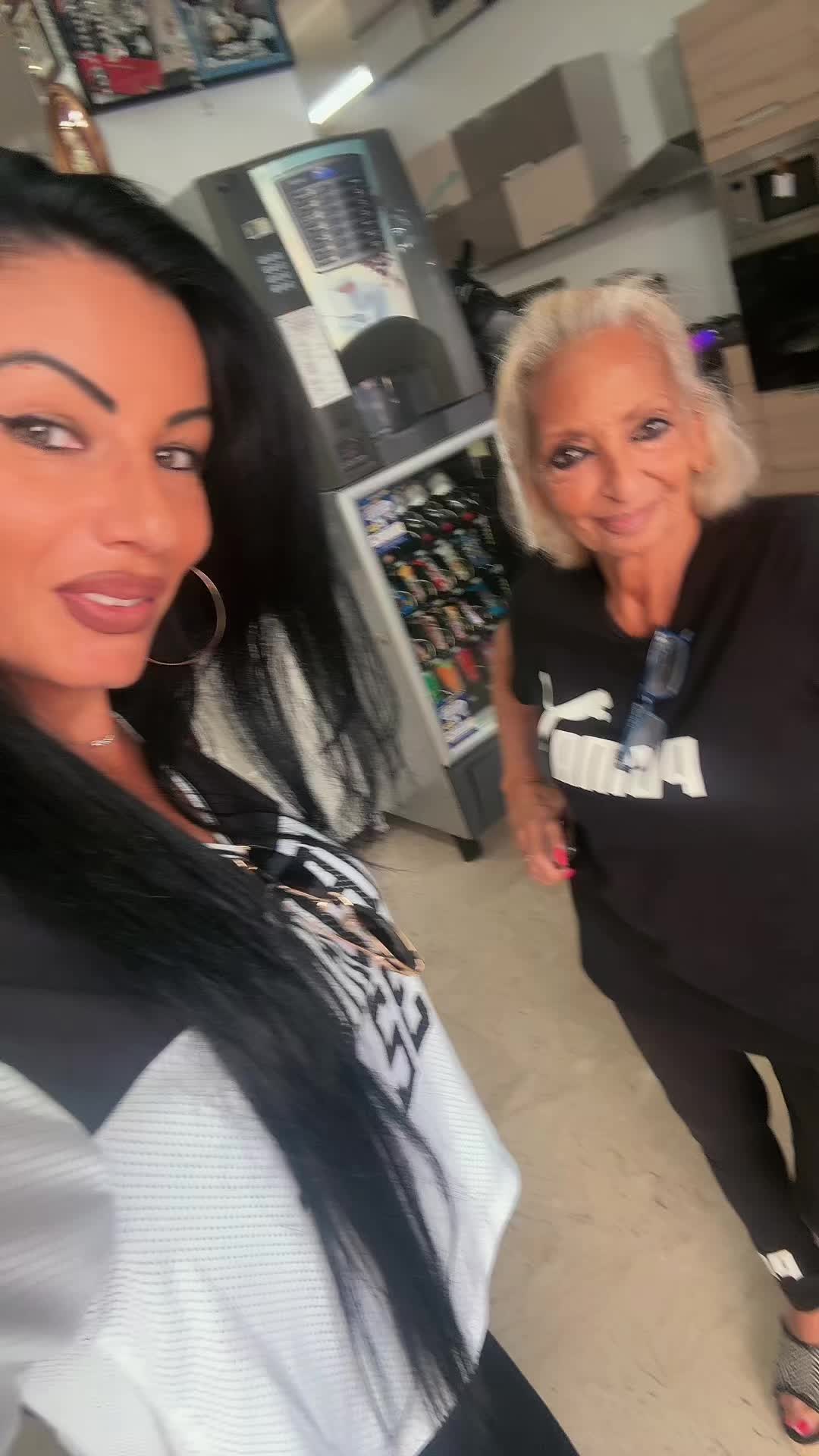 @_Dina_Cardone_