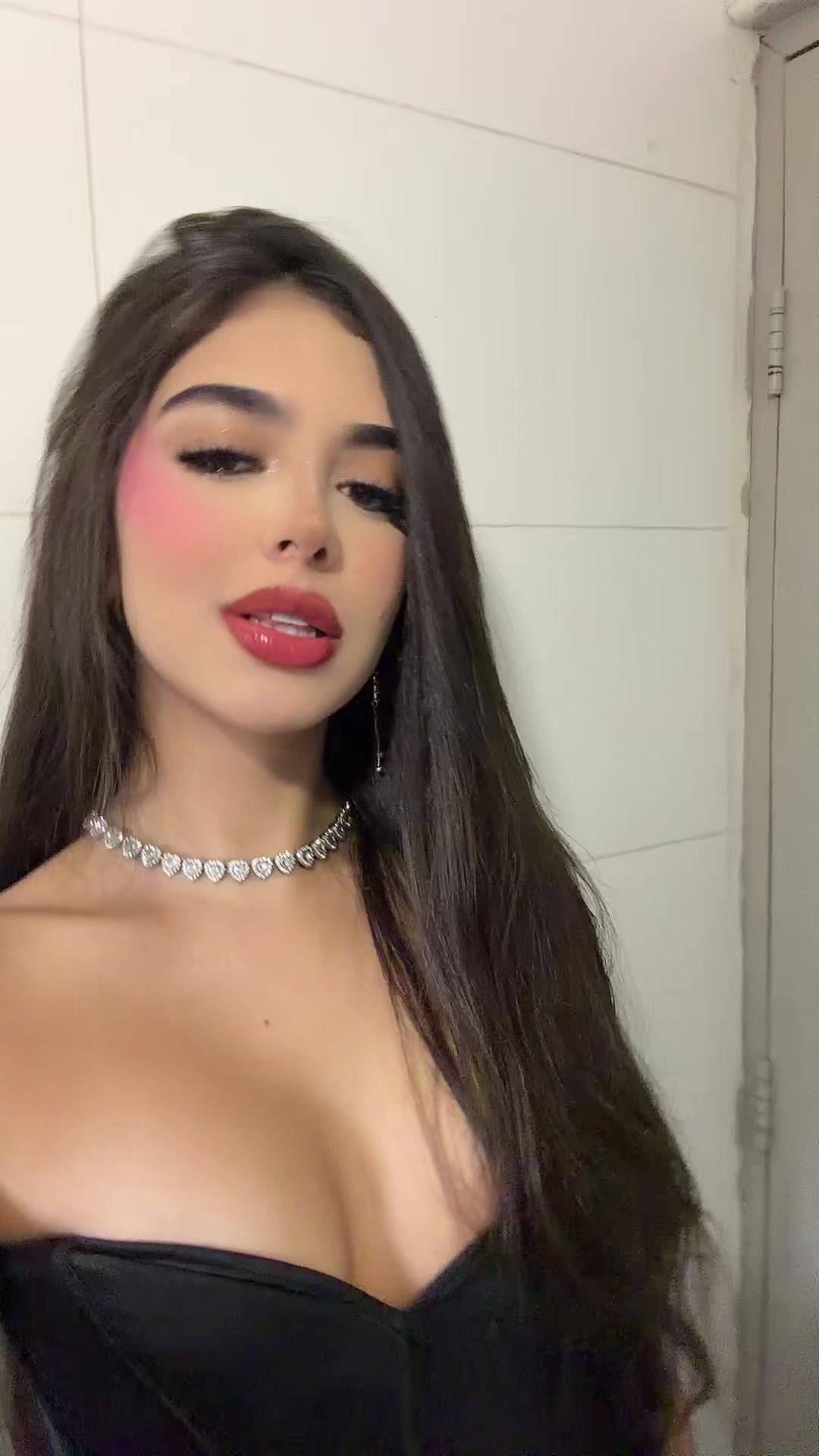 @valenmejia_oficial