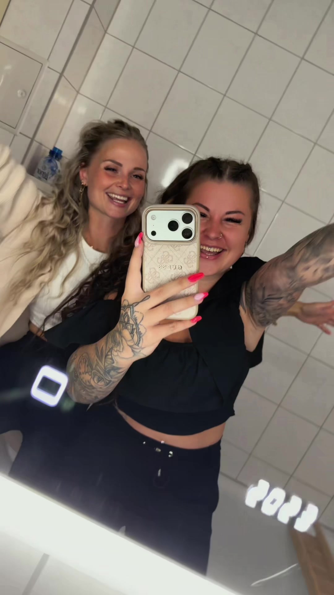 @_Jenniiee_🎀