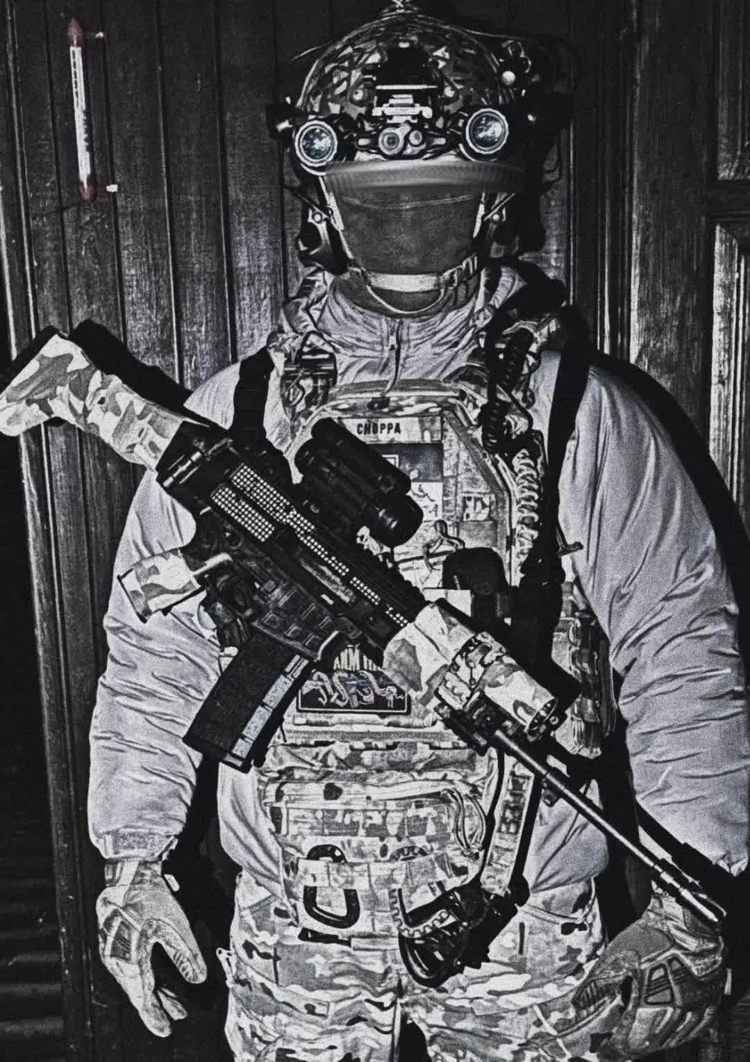 @SPECIAL FORCES
